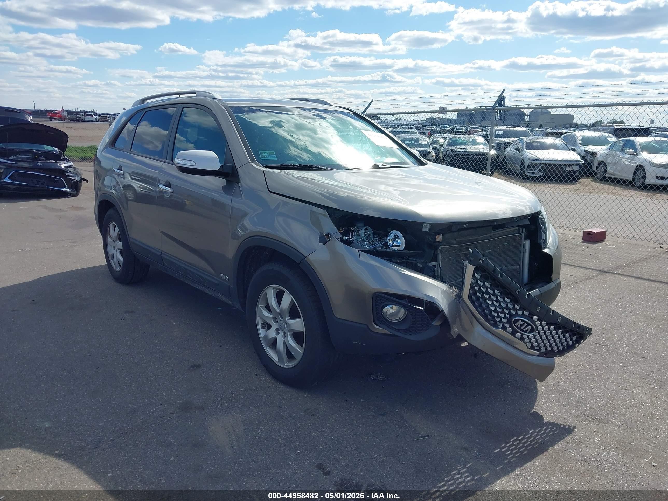 2013 Kia Sorento Lx V6 Gray vin: 5XYKTDA29DG310882