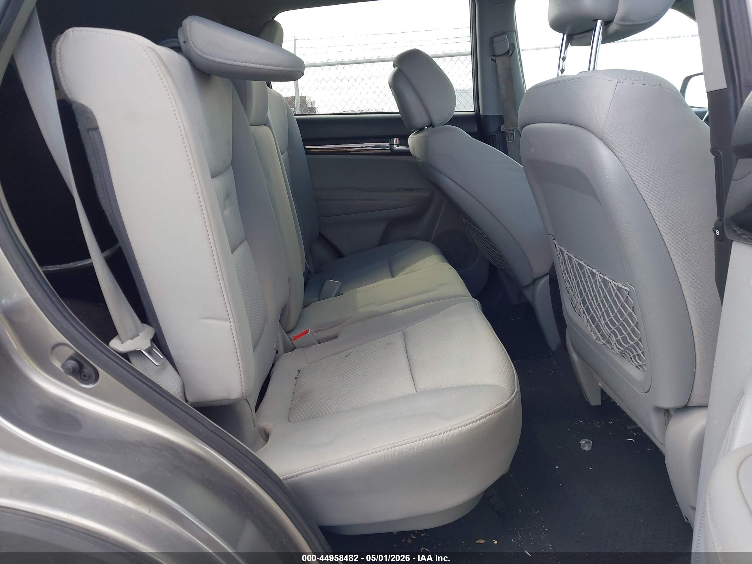 2013 Kia Sorento Lx V6 Gray vin: 5XYKTDA29DG310882