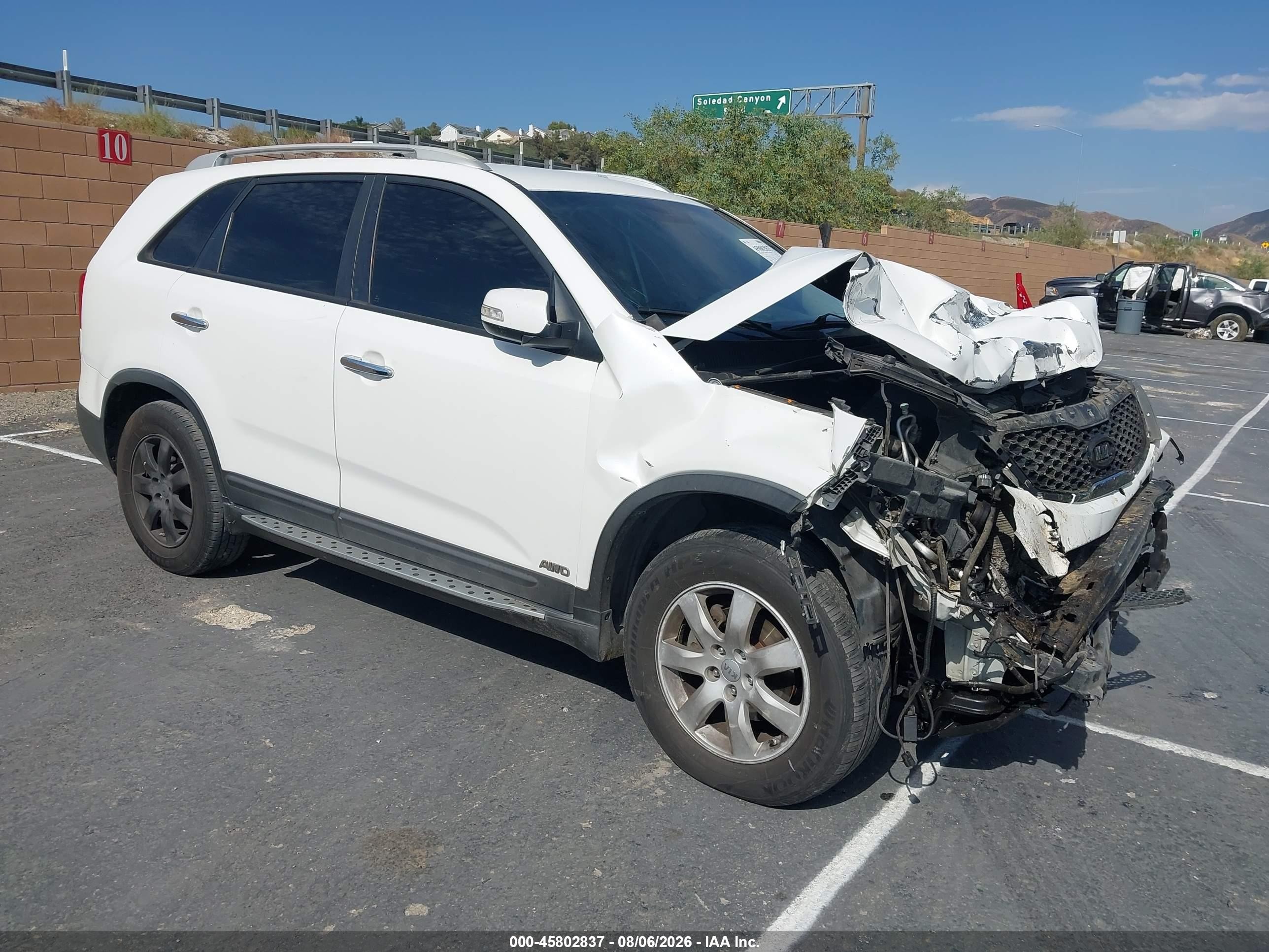 2013 Kia Sorento Lx V6 White vin: 5XYKTDA29DG343672