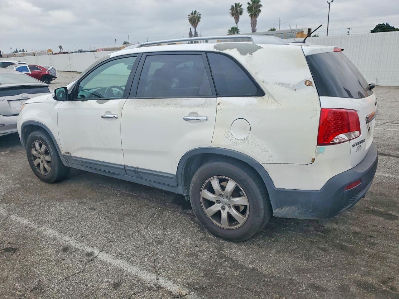 2013 Kia Sorento Lx White vin: 5XYKTDA29DG403076