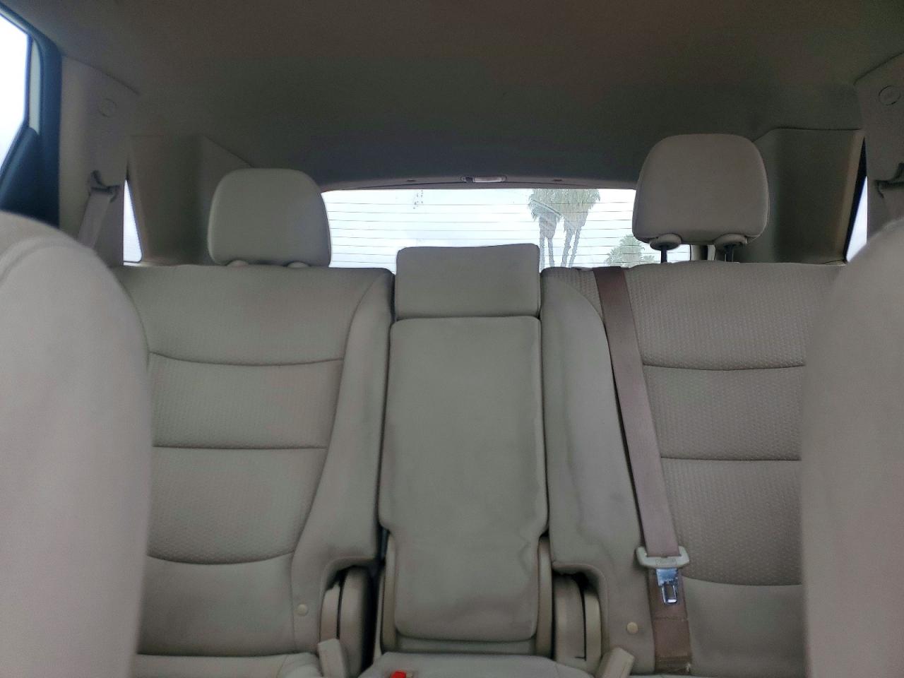 2013 Kia Sorento Lx White vin: 5XYKTDA29DG403076