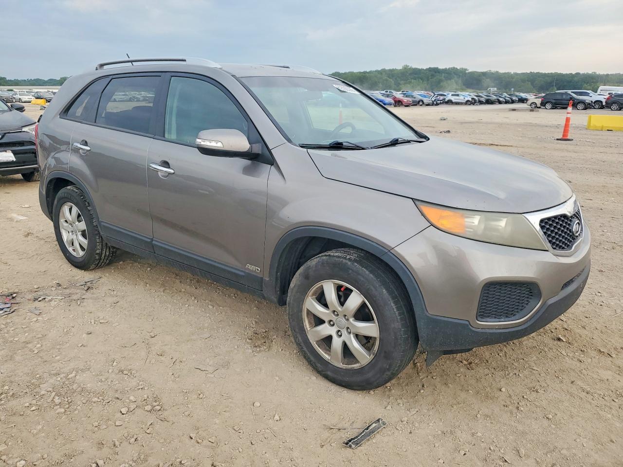 2013 Kia Sorento Lx Brown vin: 5XYKTDA29DG404289