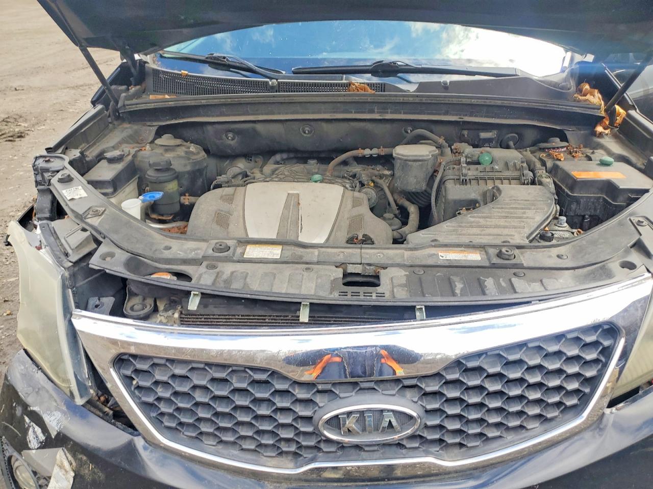 2011 Kia Sorento Lx Черный vin: 5XYKTDA2XBG141257
