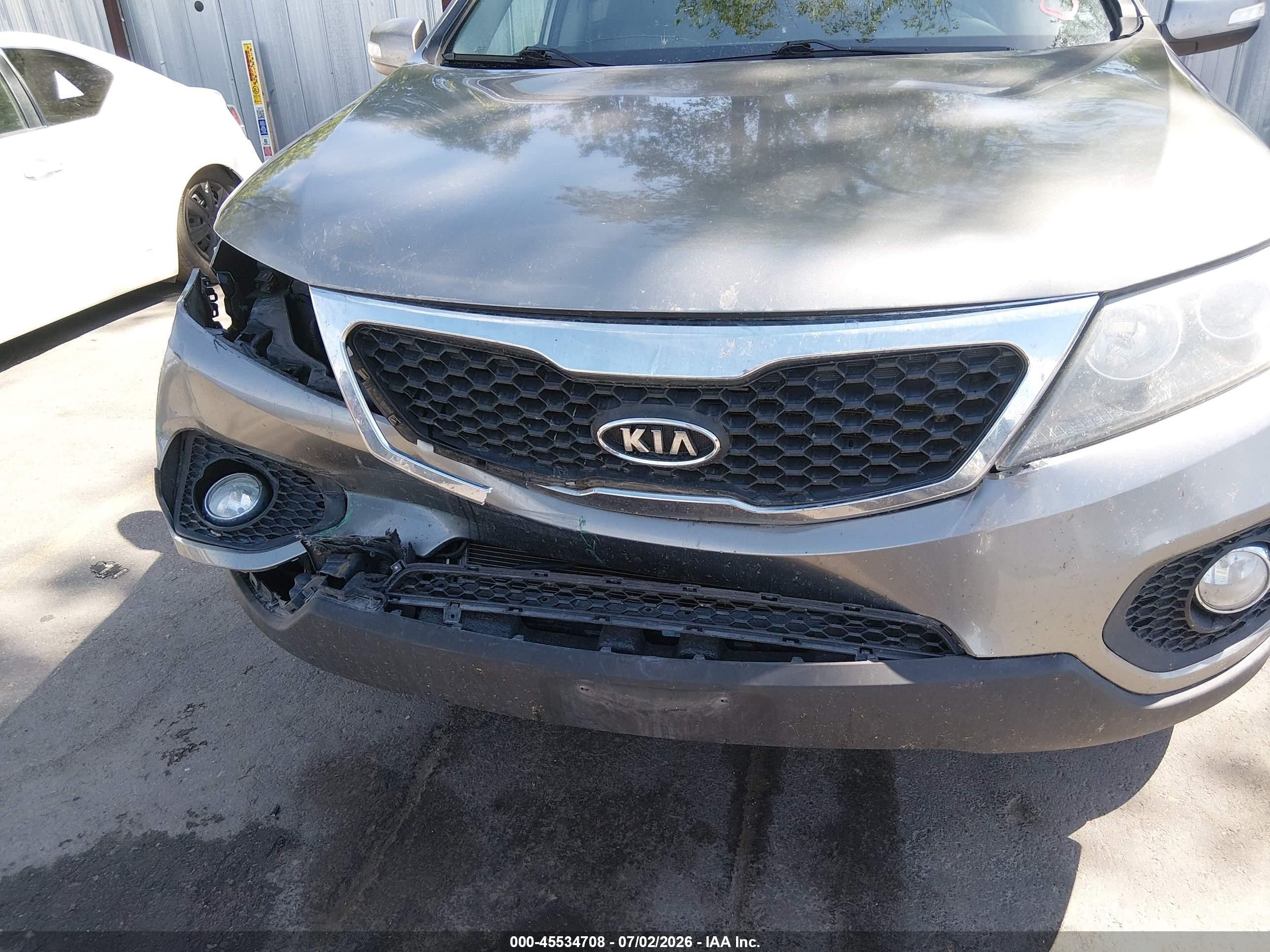2012 Kia Sorento Lx V6 Beige vin: 5XYKTDA2XCG245765