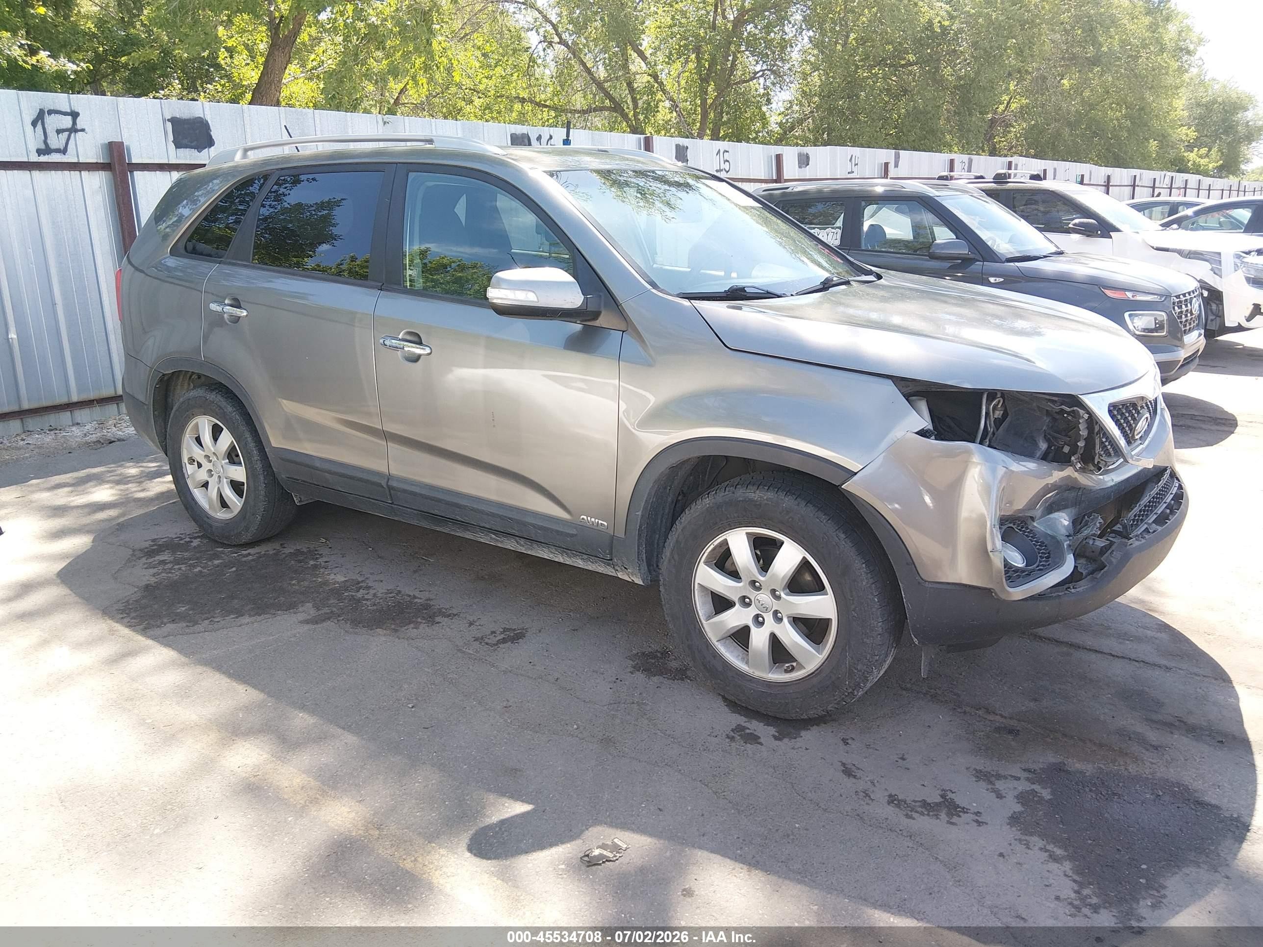 2012 Kia Sorento Lx V6 Beige vin: 5XYKTDA2XCG245765