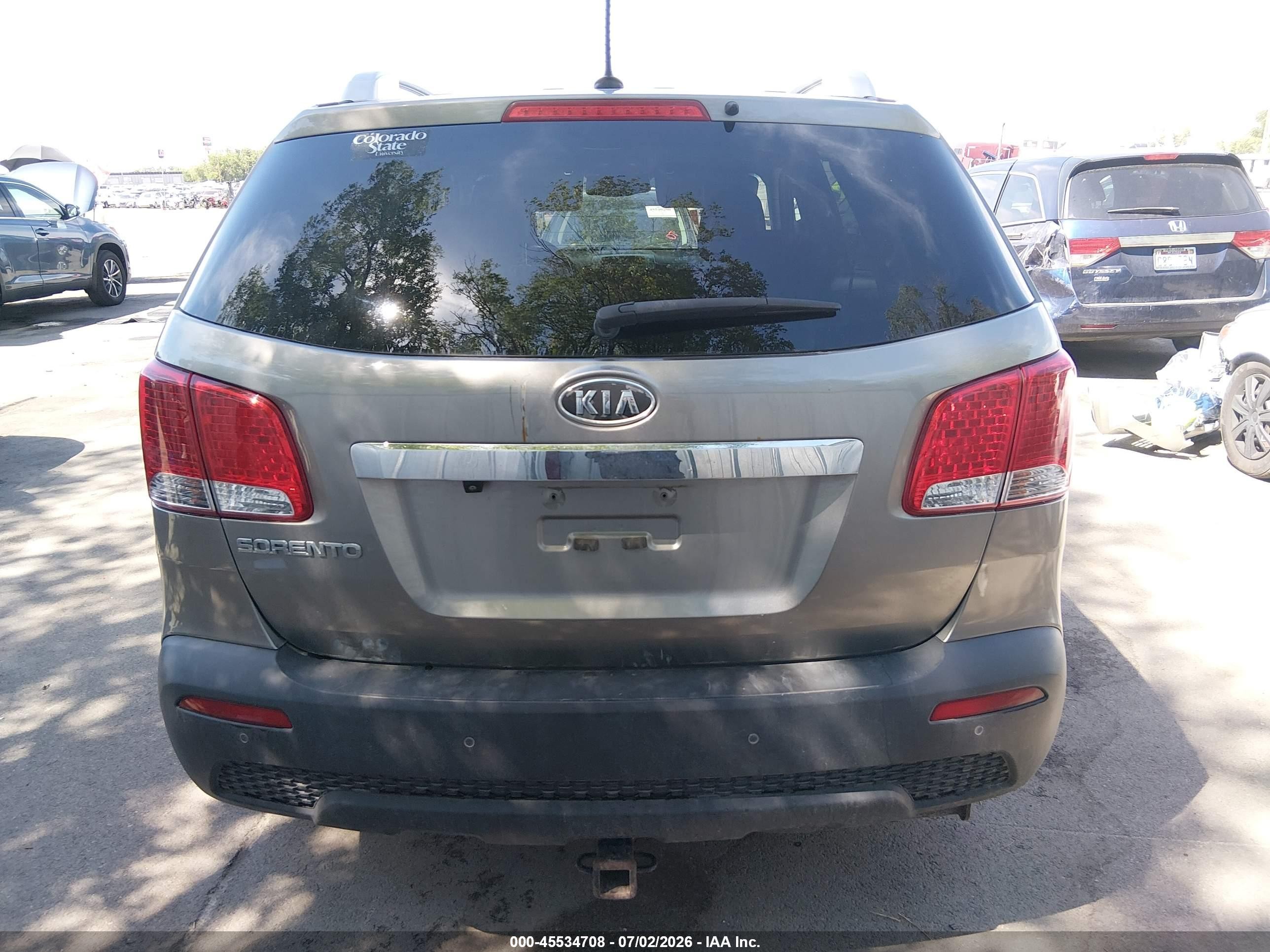 2012 Kia Sorento Lx V6 Beige vin: 5XYKTDA2XCG245765