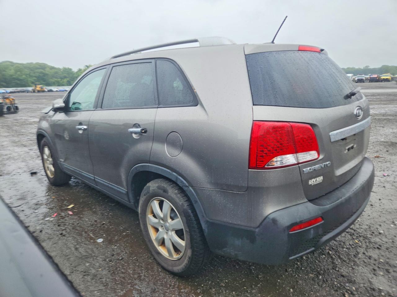 2013 Kia Sorento Lx Gray vin: 5XYKTDA2XDG383629