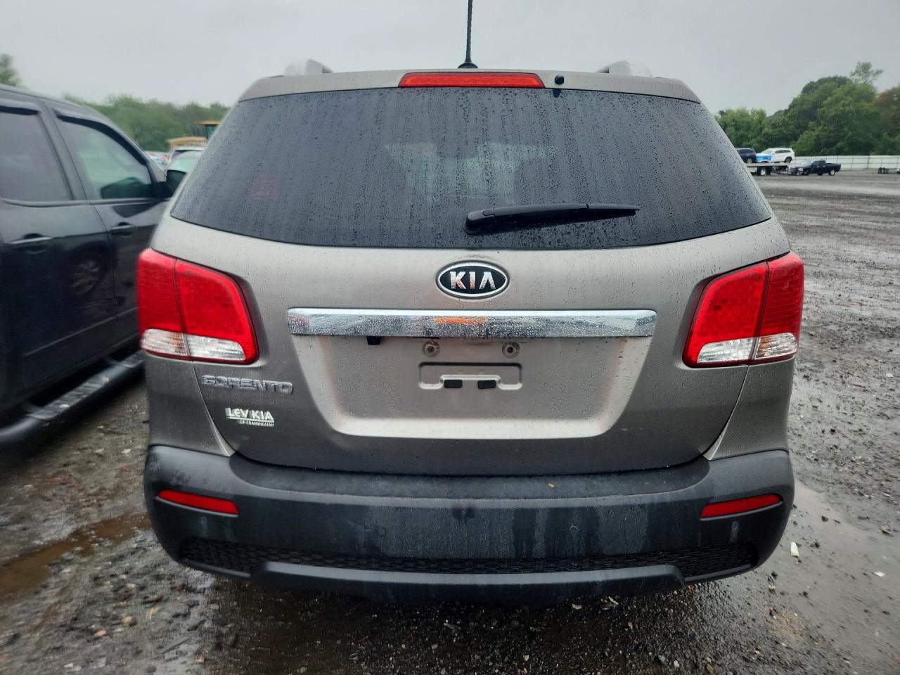 2013 Kia Sorento Lx Gray vin: 5XYKTDA2XDG383629