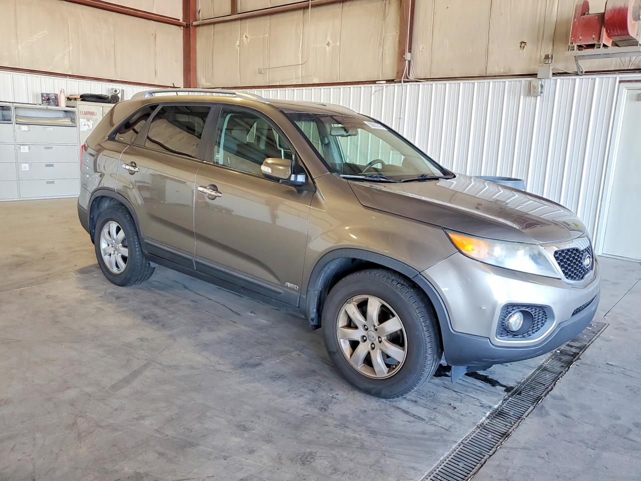 2013 Kia Sorento Lx Charcoal vin: 5XYKTDA2XDG400140
