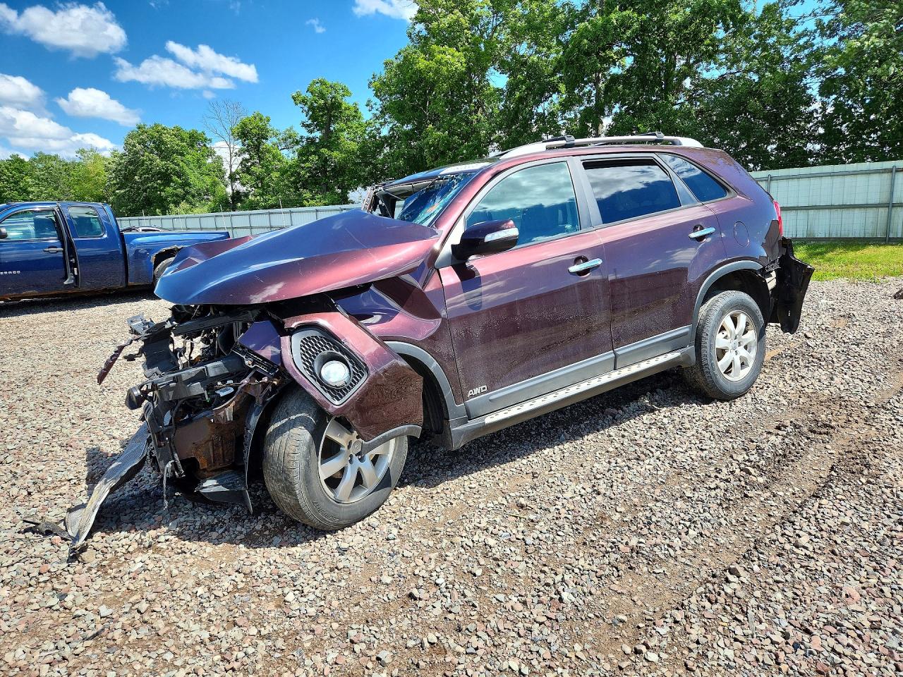 2012 Kia Sorento Lx Burgundy vin: 5XYKTDA60CG222613