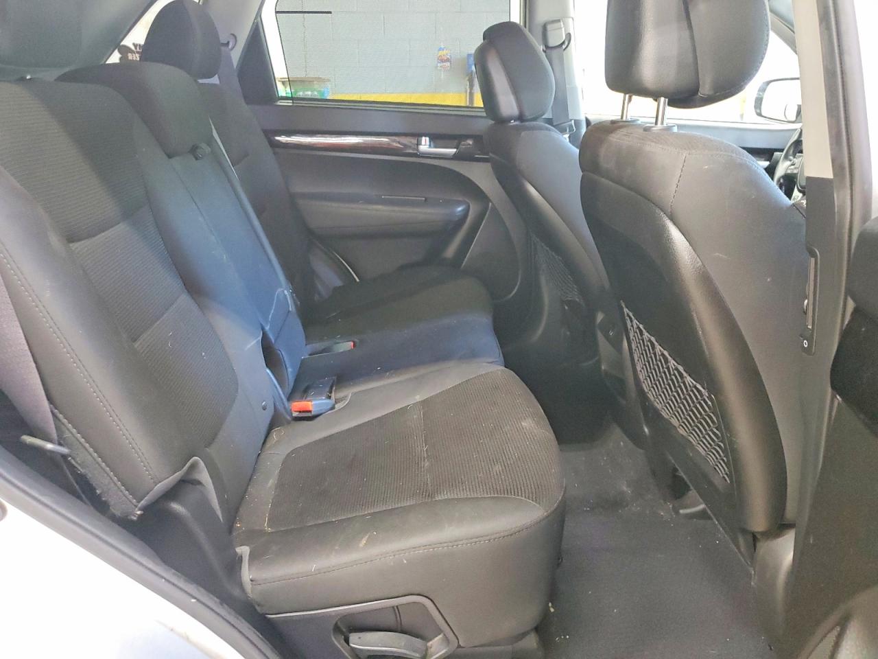 2015 Kia Sorento Lx Silver vin: 5XYKTDA60FG616987