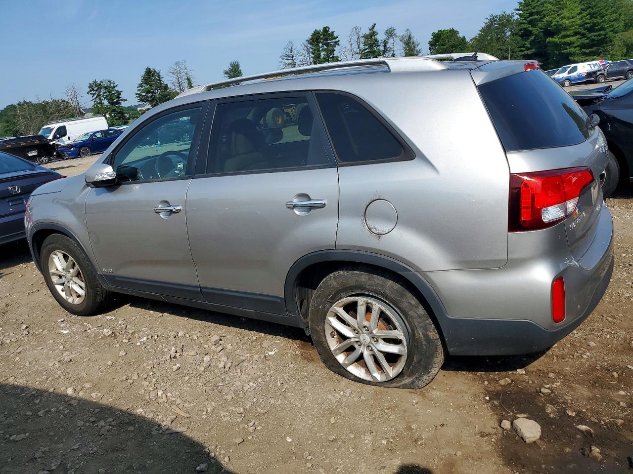 2015 Kia Sorento Lx Silver vin: 5XYKTDA60FG628573