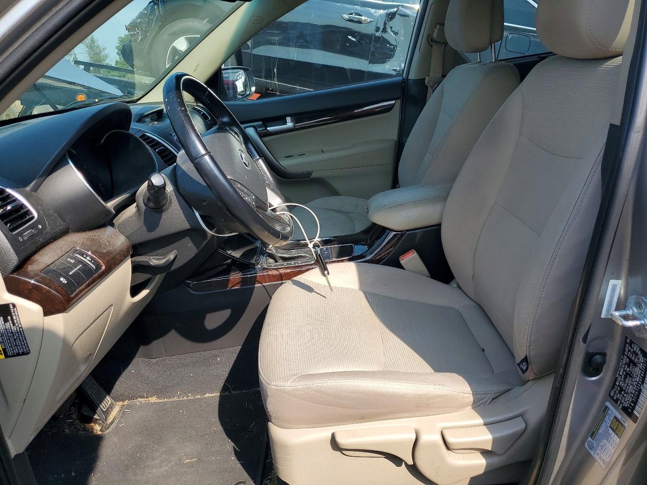 2015 Kia Sorento Lx Silver vin: 5XYKTDA60FG628573