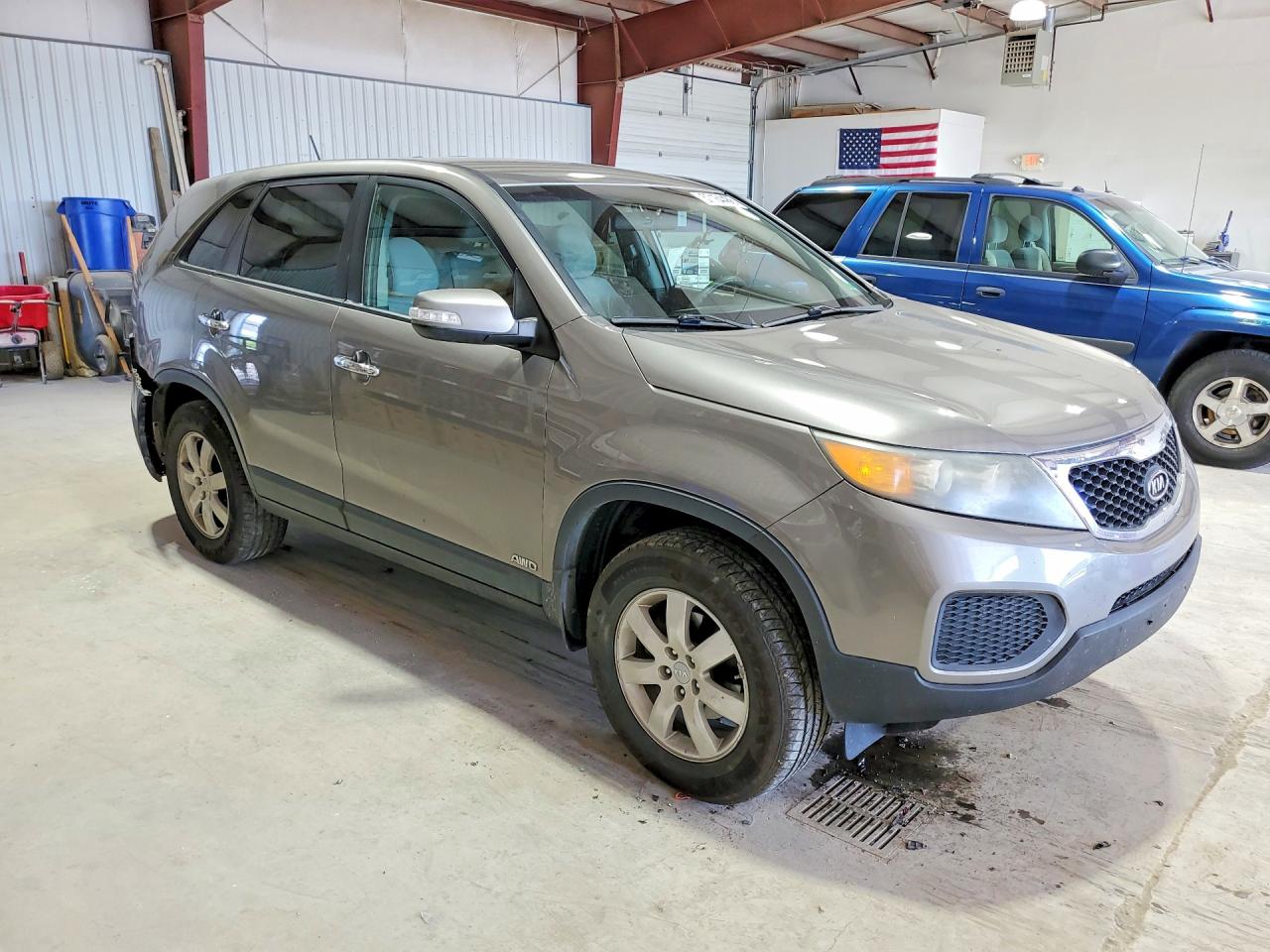 2012 Kia Sorento Lx Gray vin: 5XYKTDA61CG238478