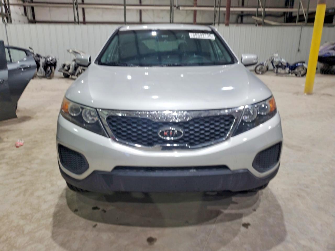 2013 Kia Sorento Lx Silver vin: 5XYKTDA61DG370951