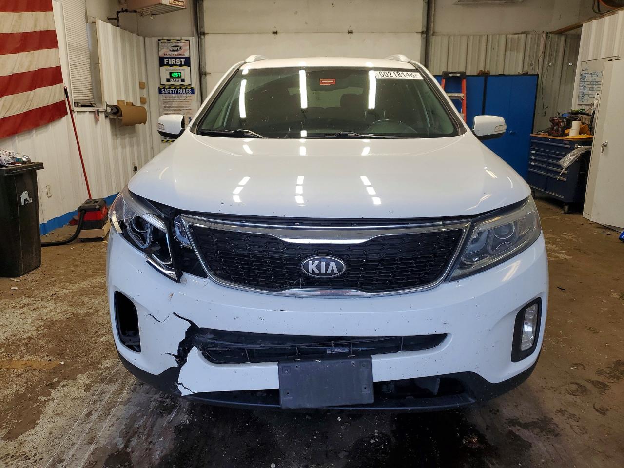 2014 Kia Sorento Lx Белый vin: 5XYKTDA61EG500051