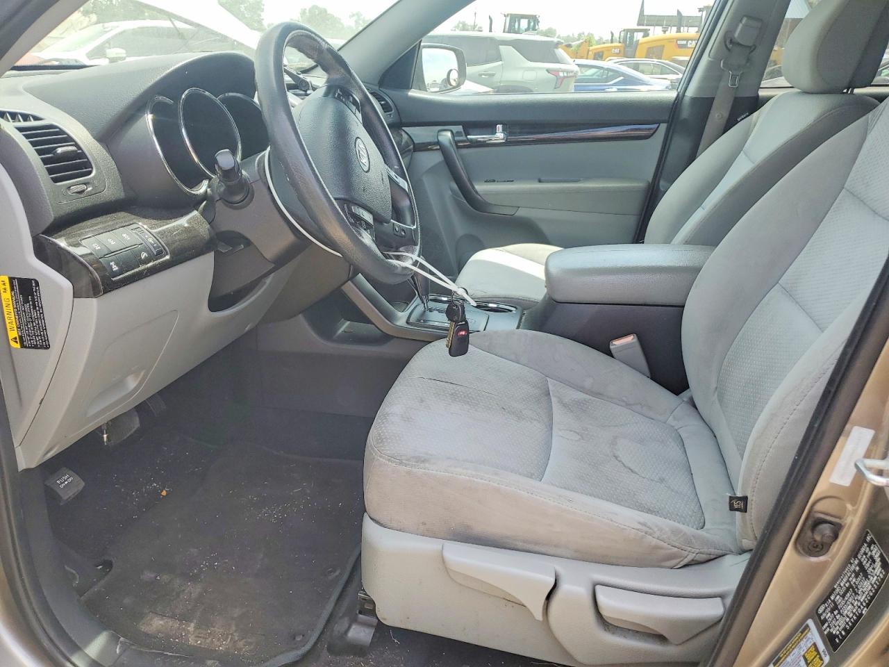 2012 Kia Sorento Lx Серый vin: 5XYKTDA62CG231782