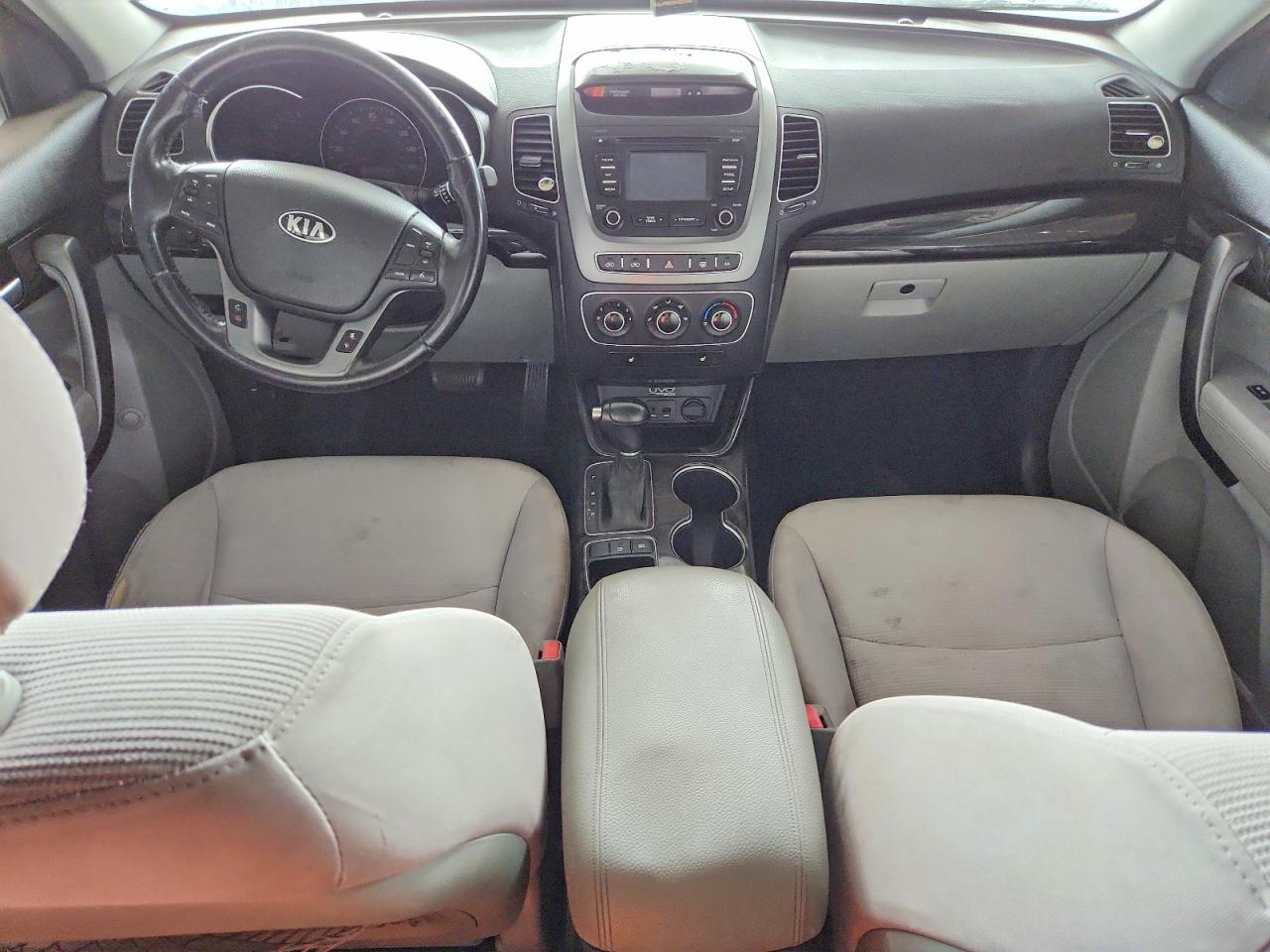 2014 Kia Sorento Lx Silver vin: 5XYKTDA62EG433783