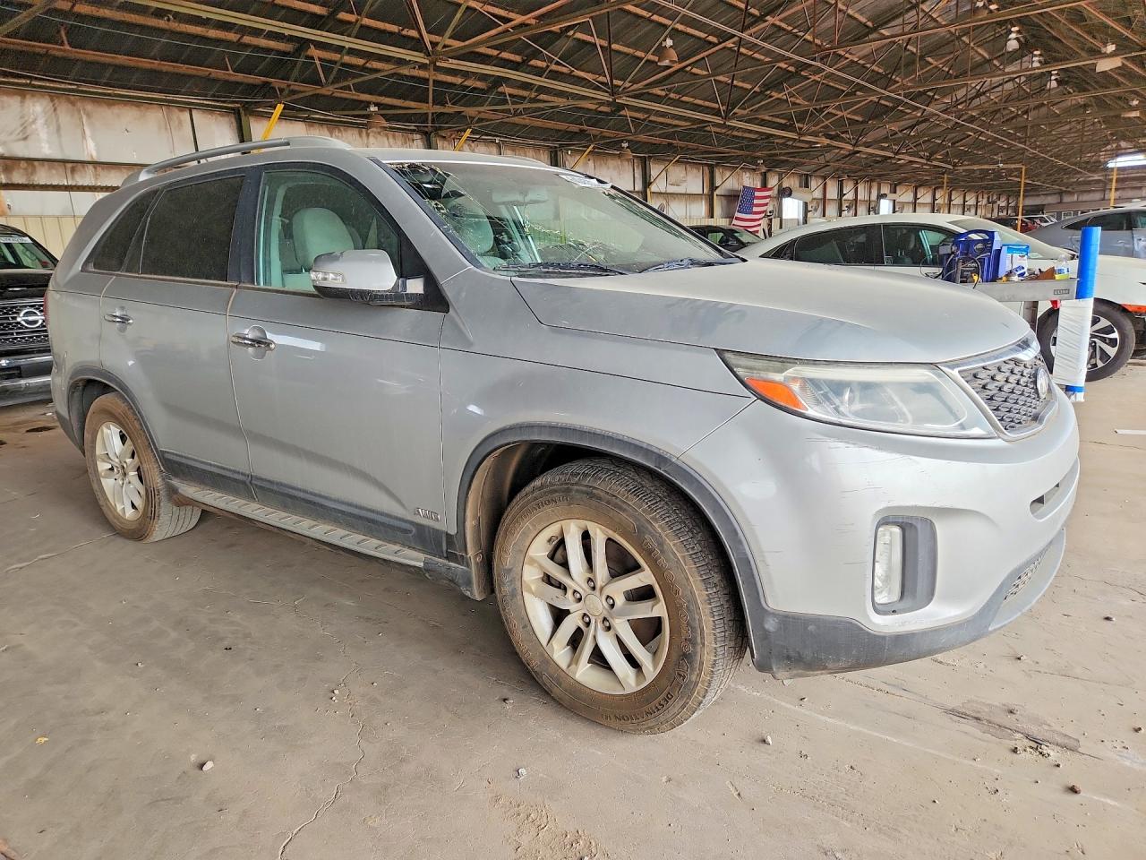 2014 Kia Sorento Lx Silver vin: 5XYKTDA62EG433783