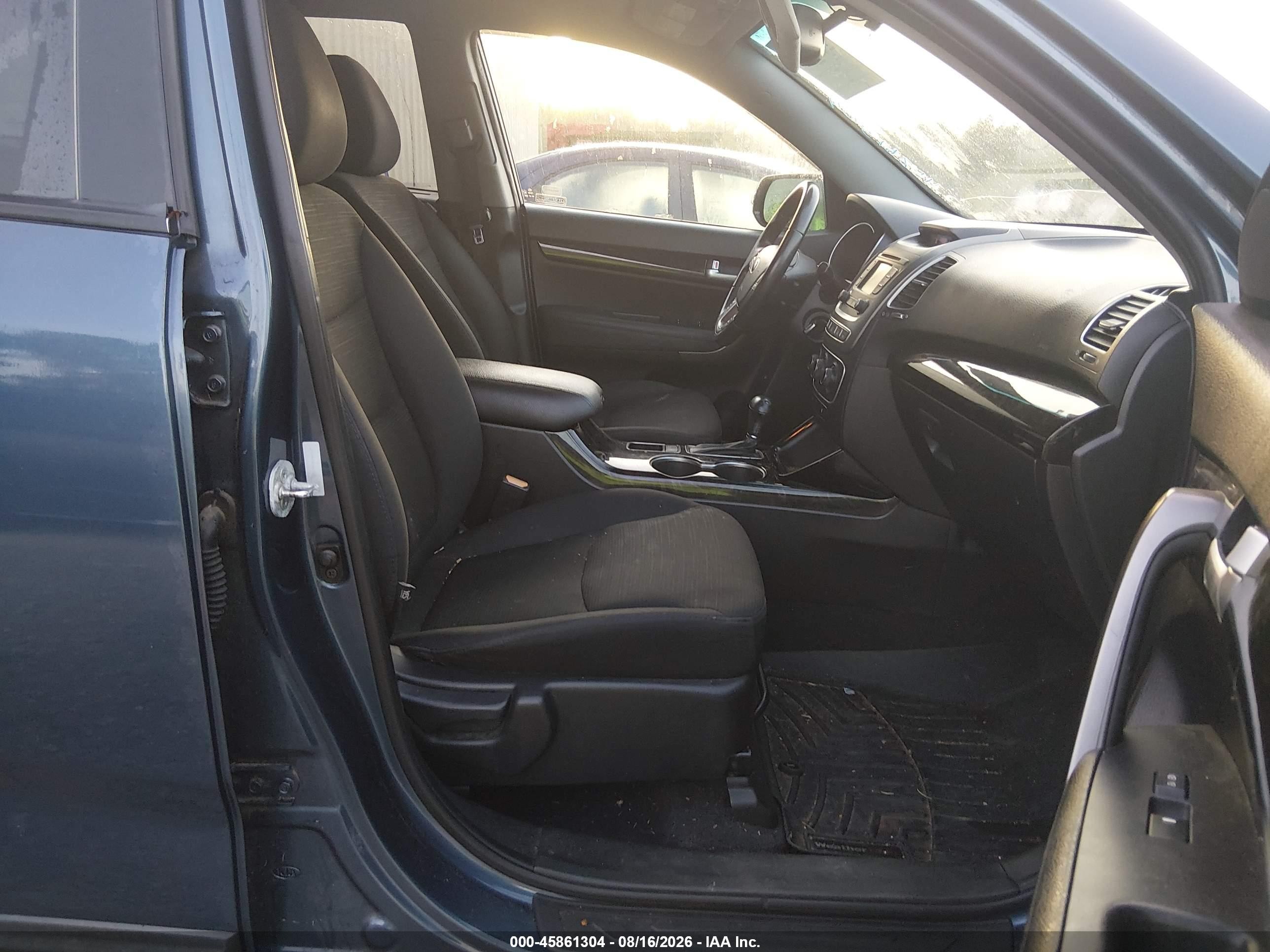 2014 Kia Sorento Lx Navy vin: 5XYKTDA62EG543880