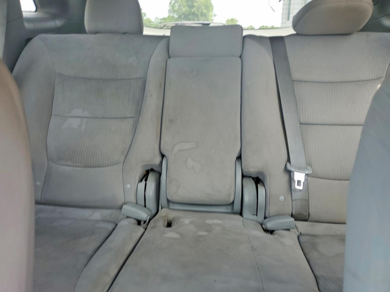 2012 Kia Sorento Lx Silver vin: 5XYKTDA63CG196850