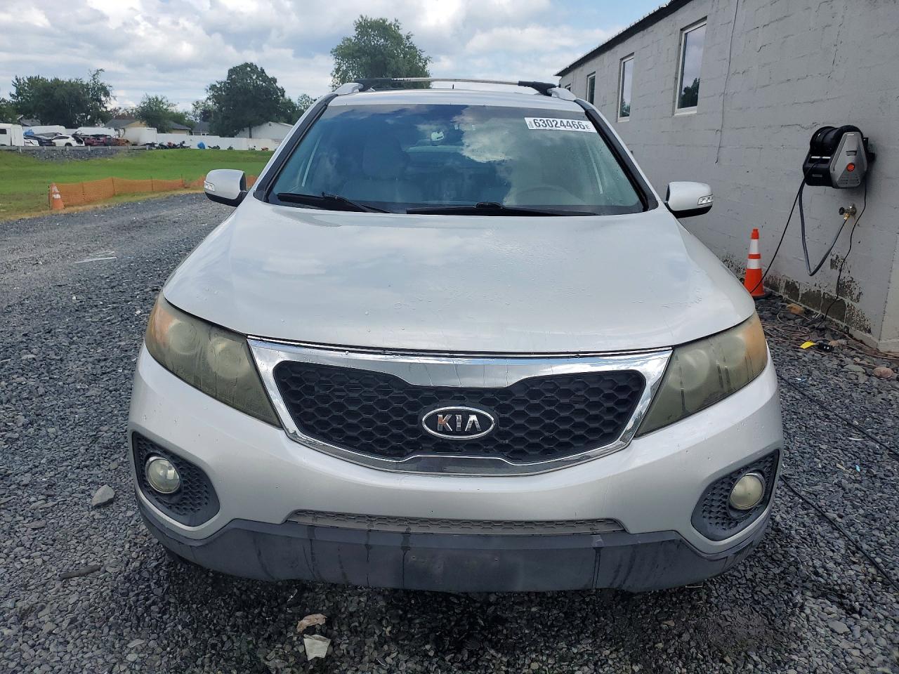 2012 Kia Sorento Lx Silver vin: 5XYKTDA63CG196850