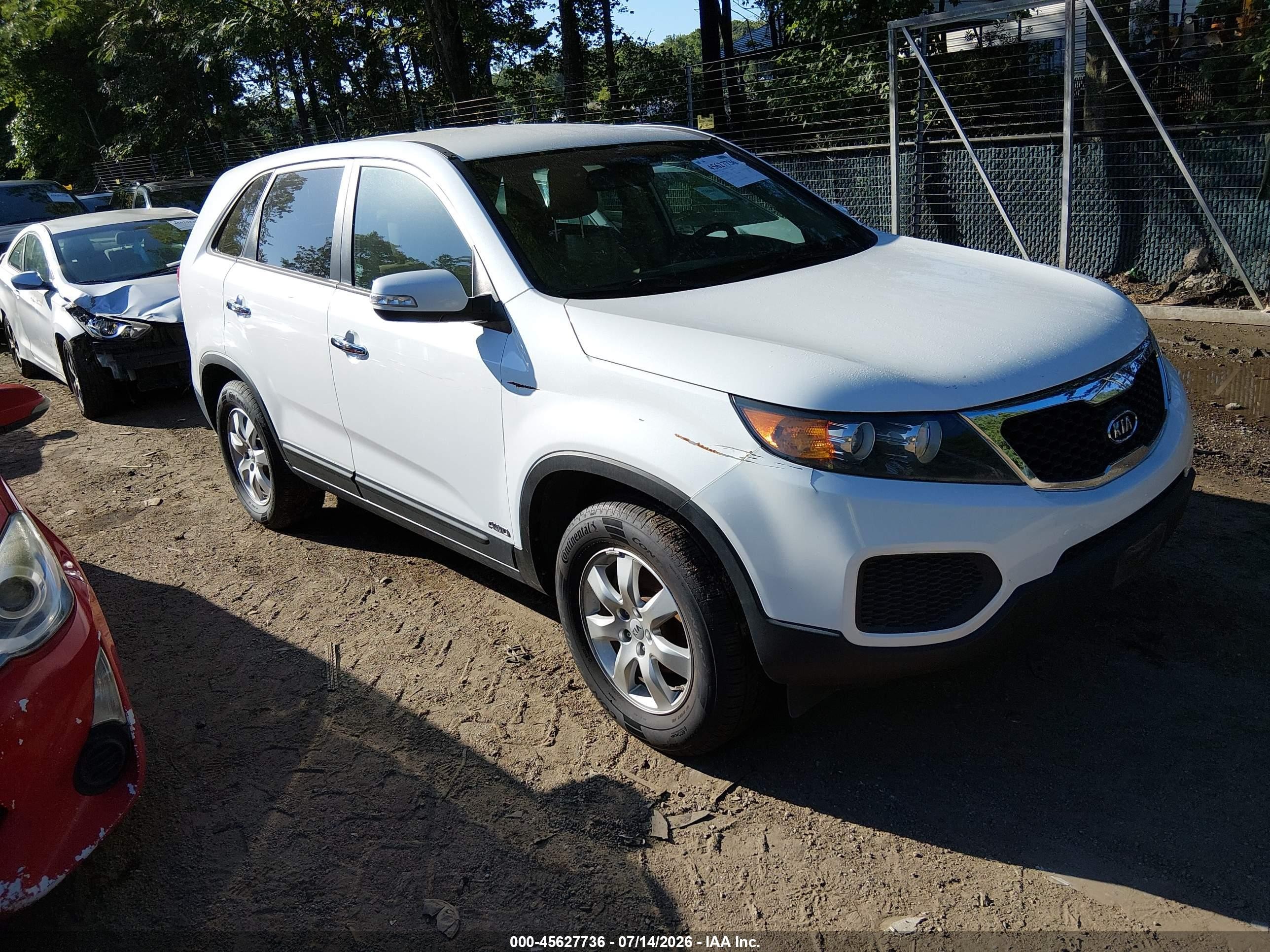 2013 Kia Sorento Lx White vin: 5XYKTDA63DG376797