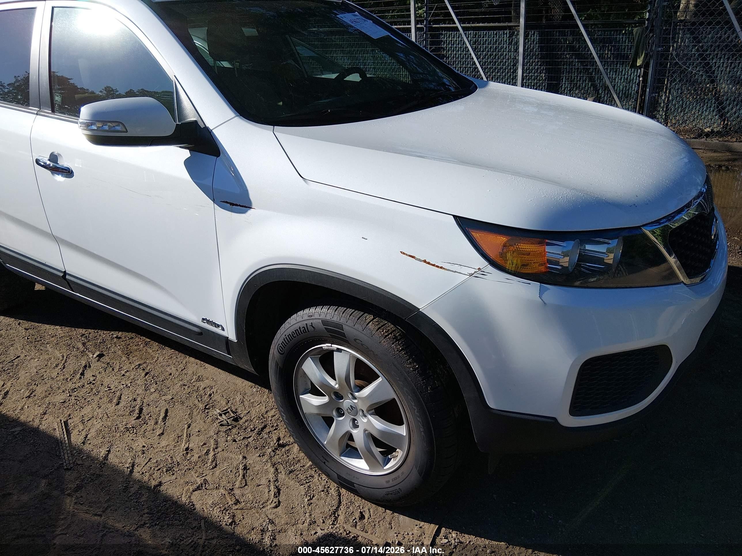 2013 Kia Sorento Lx Белый vin: 5XYKTDA63DG376797