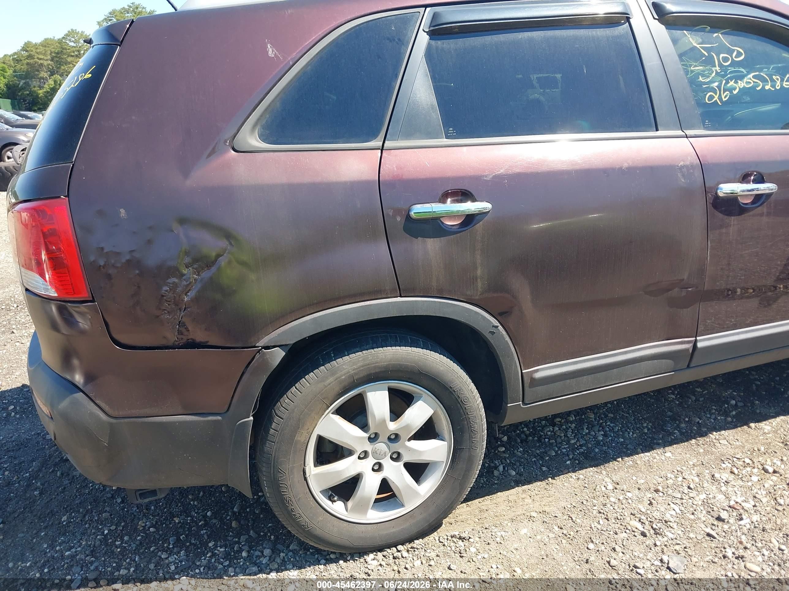 2012 Kia Sorento Lx Темно-бордовый vin: 5XYKTDA64CG228706