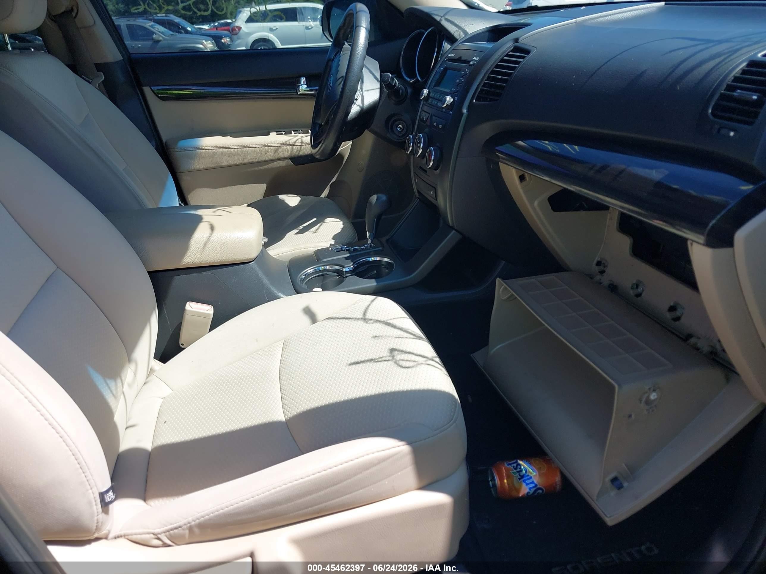 2012 Kia Sorento Lx Темно-бордовый vin: 5XYKTDA64CG228706