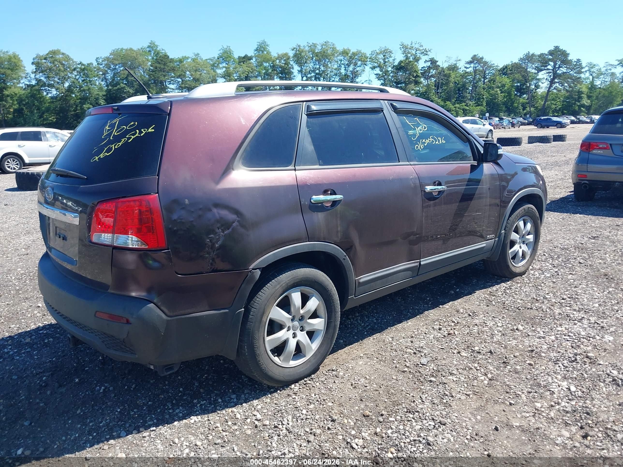2012 Kia Sorento Lx Темно-бордовый vin: 5XYKTDA64CG228706