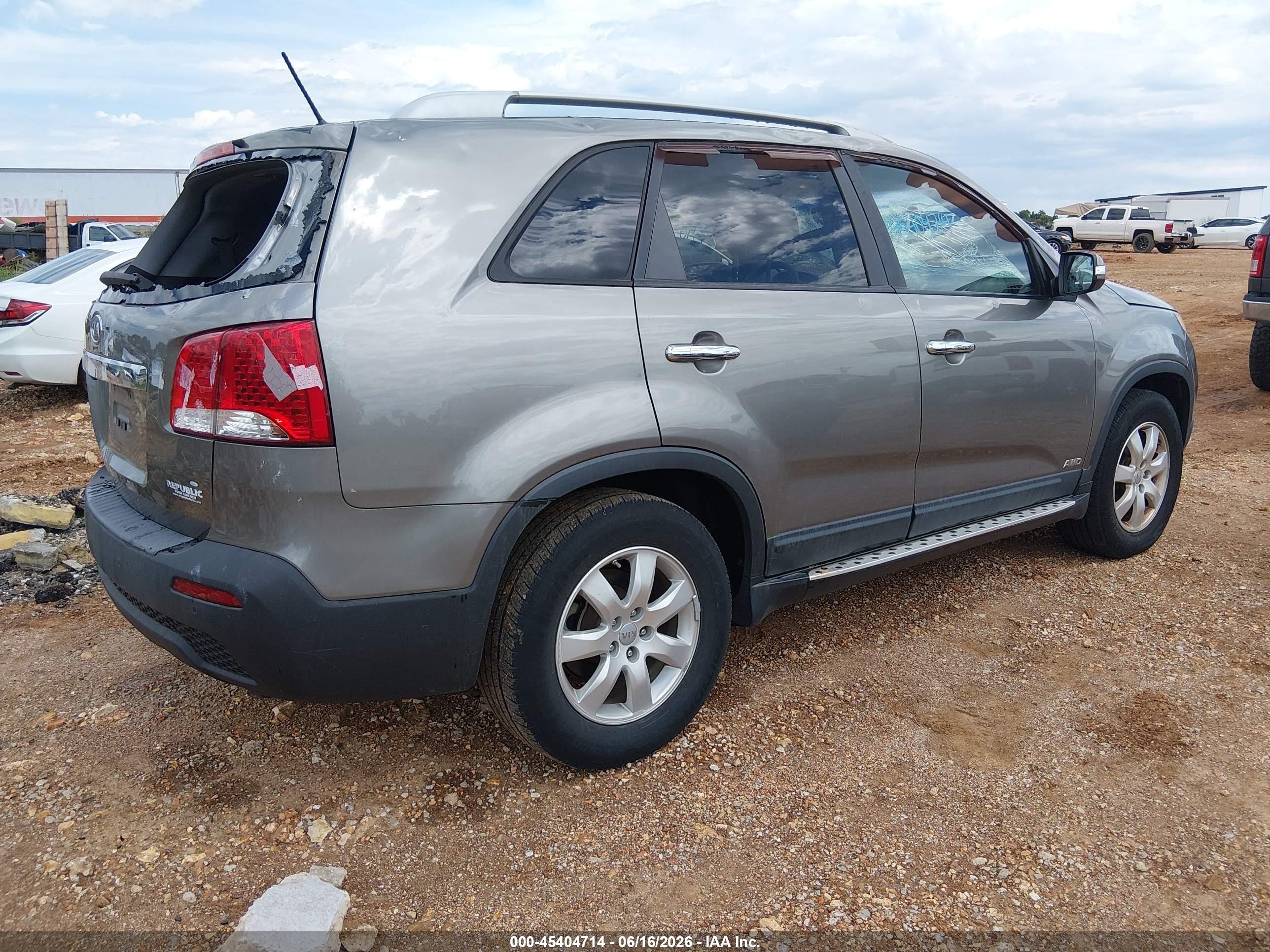 2012 Kia Sorento Lx Gray vin: 5XYKTDA65CG299090