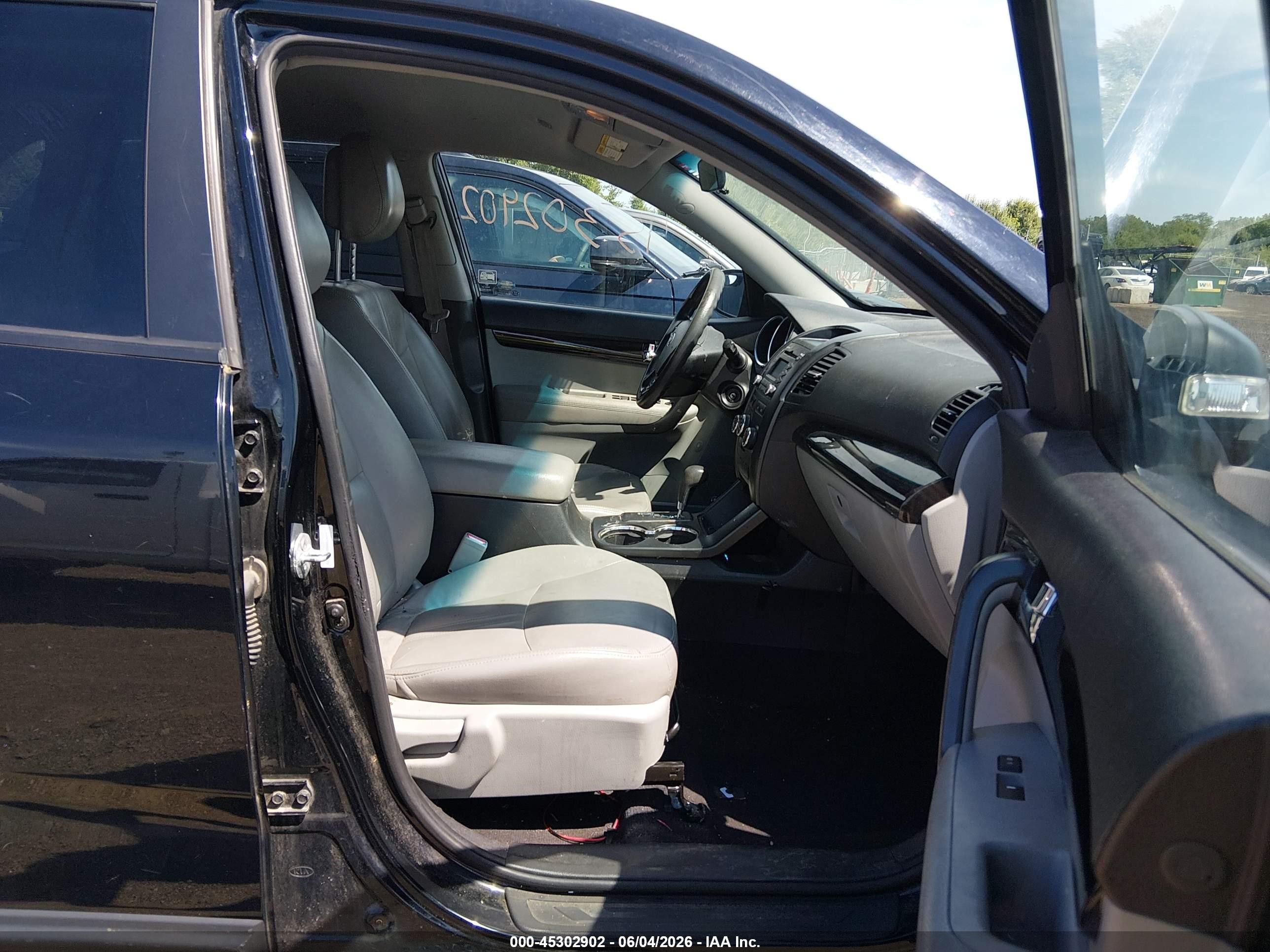 2013 Kia Sorento Lx Black vin: 5XYKTDA65DG329223