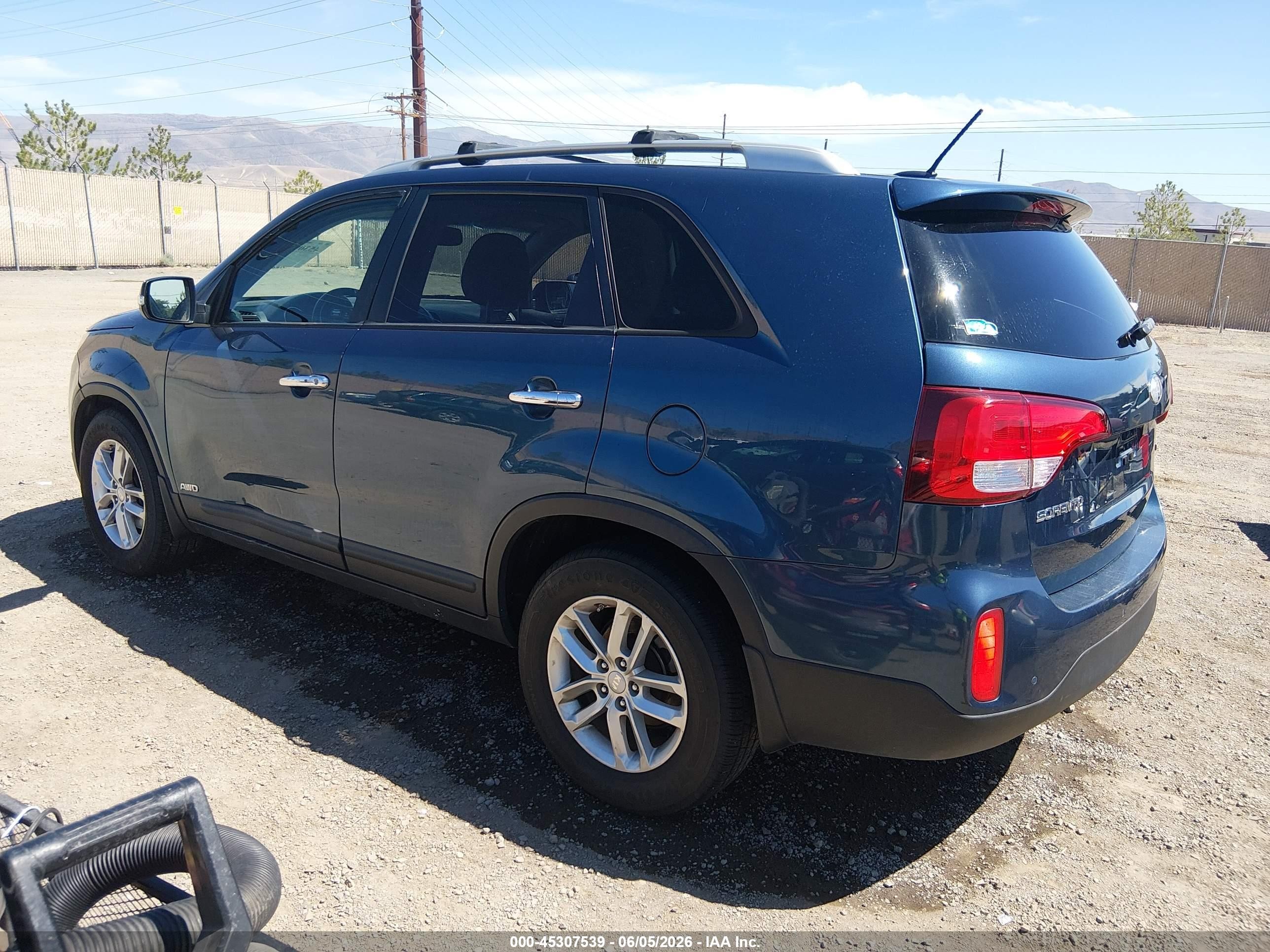 2014 Kia Sorento Lx Blue vin: 5XYKTDA65EG442798