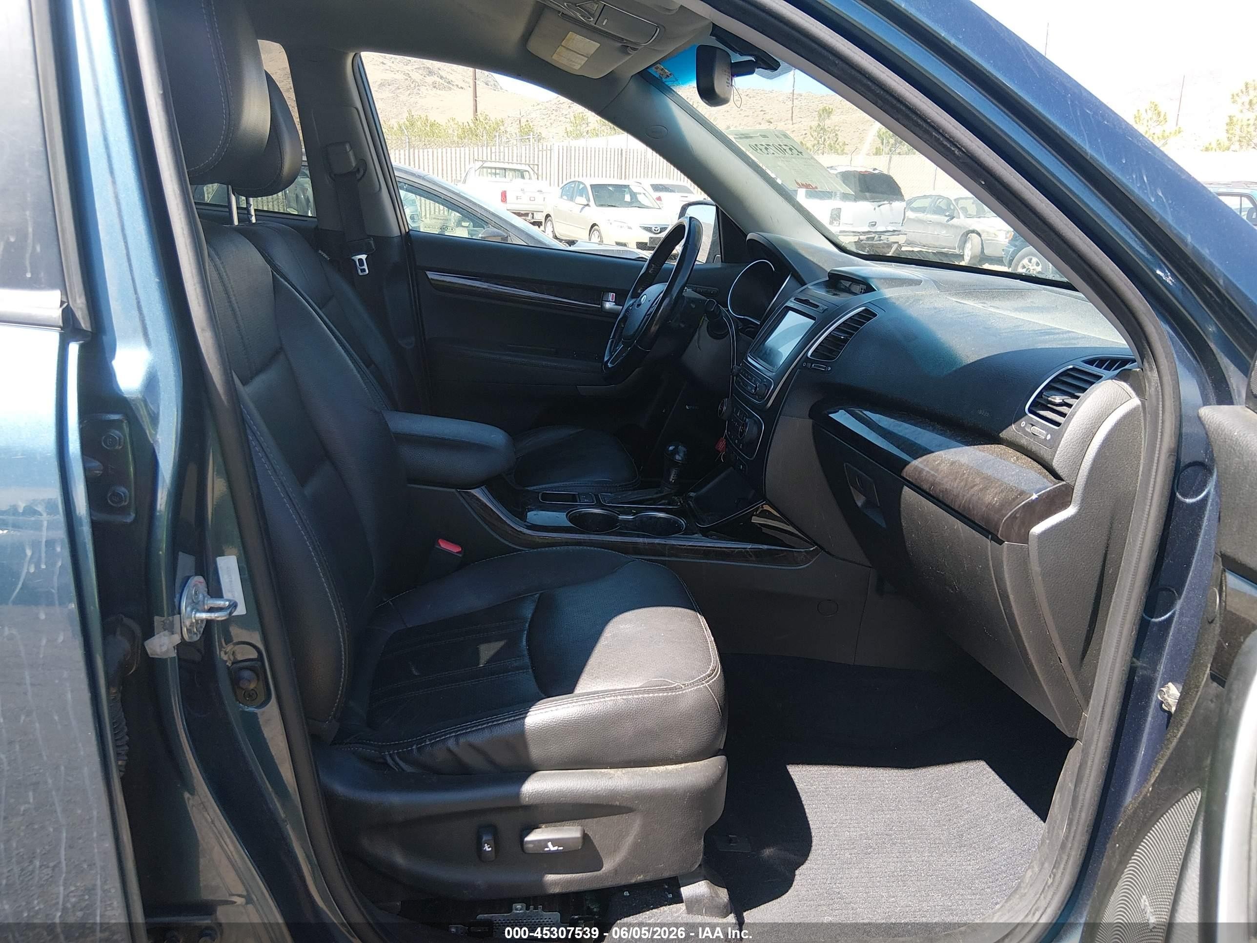 2014 Kia Sorento Lx Blue vin: 5XYKTDA65EG442798