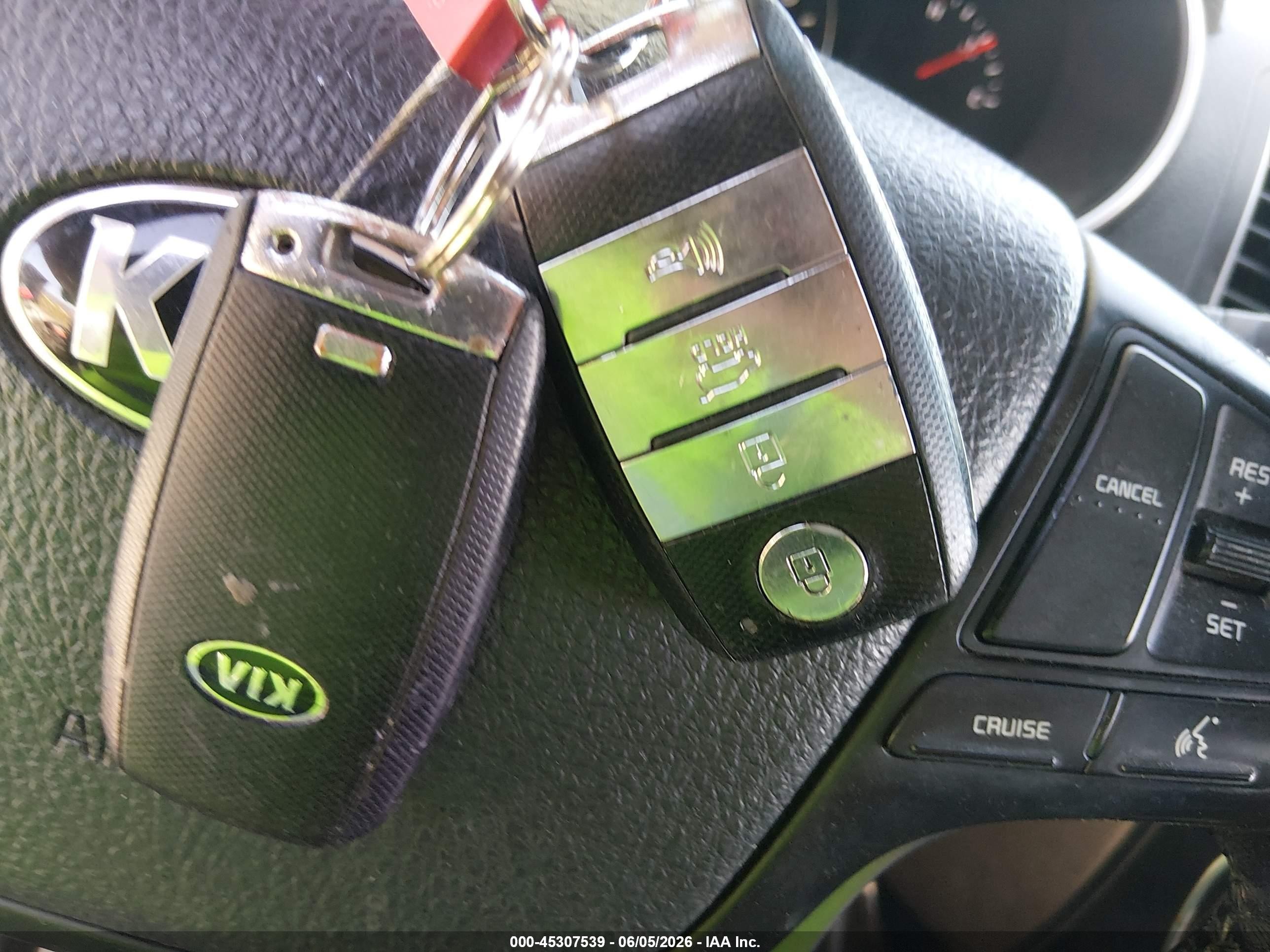 2014 Kia Sorento Lx Blue vin: 5XYKTDA65EG442798