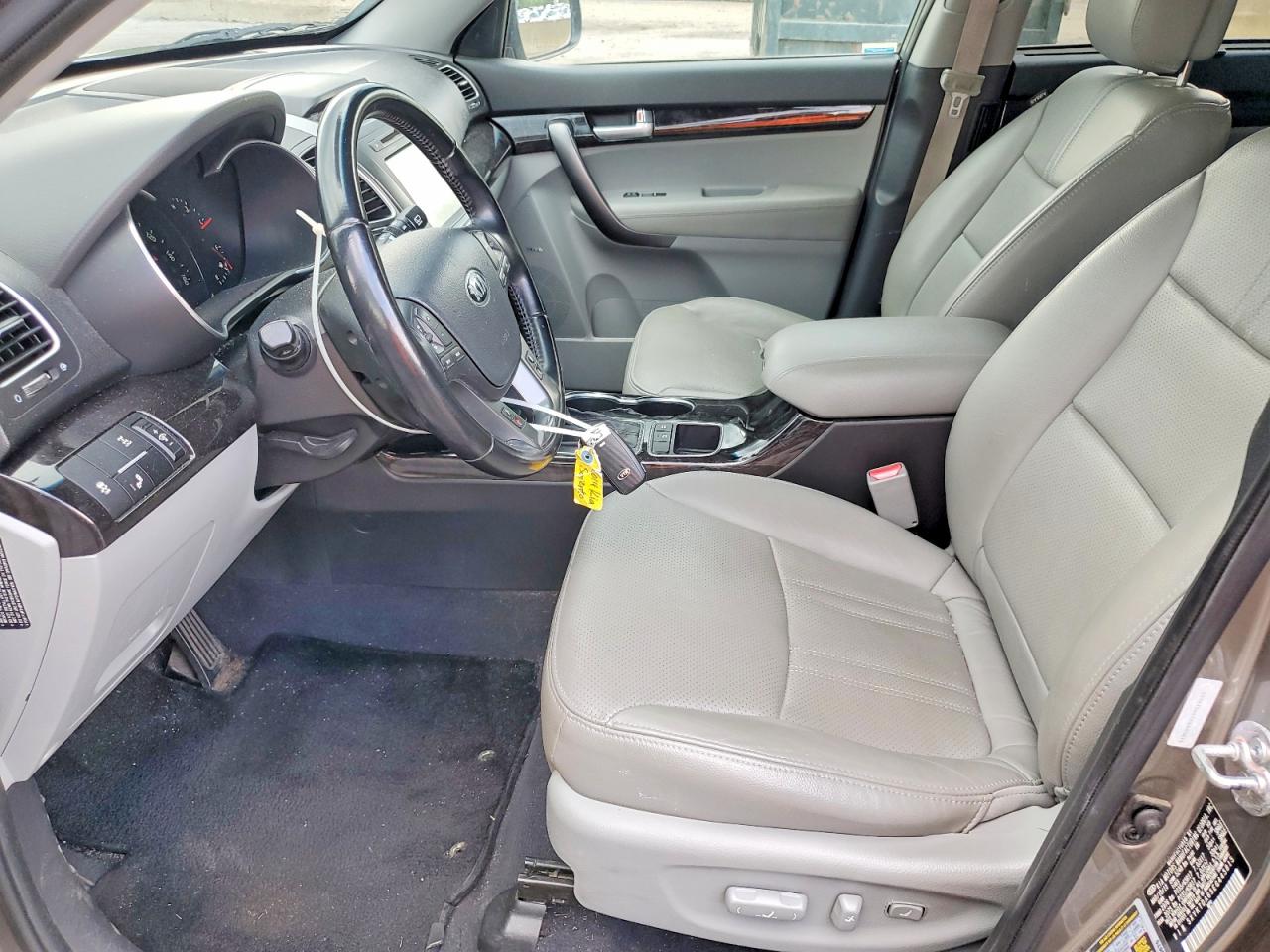 2014 Kia Sorento Lx Gray vin: 5XYKTDA65EG445815