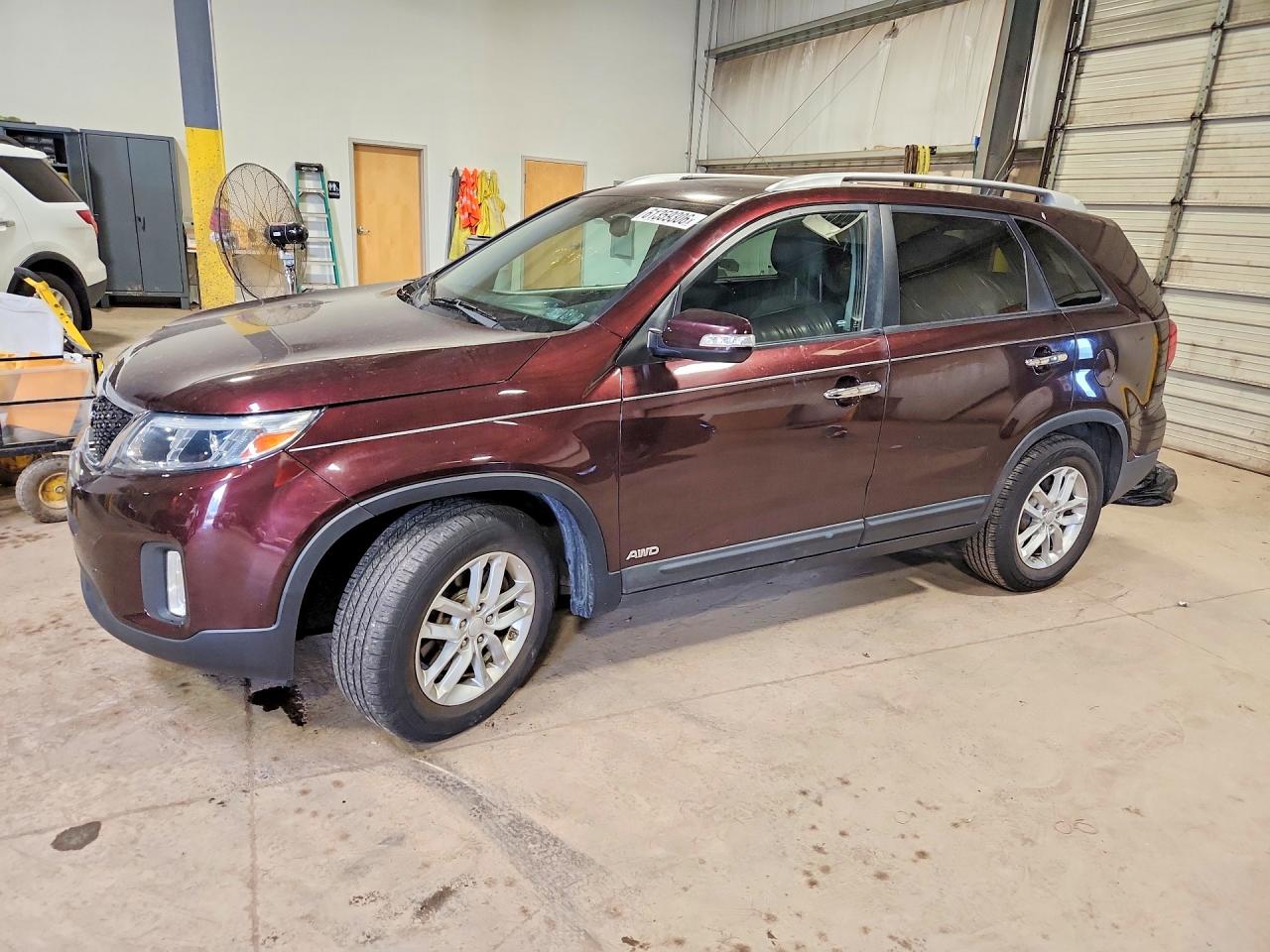 2015 Kia Sorento Lx Бордовый vin: 5XYKTDA65FG551165