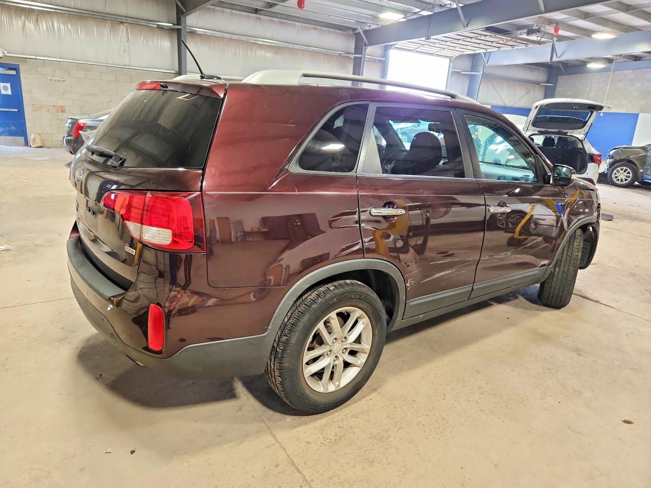 2015 Kia Sorento Lx Бордовый vin: 5XYKTDA65FG551165