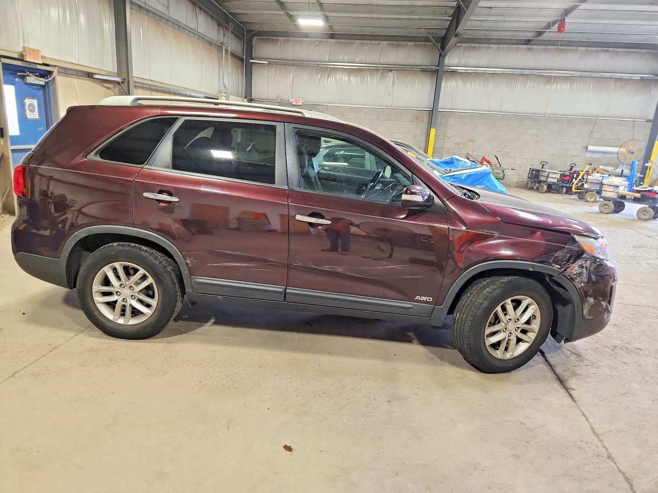 2015 Kia Sorento Lx Бордовый vin: 5XYKTDA65FG551165