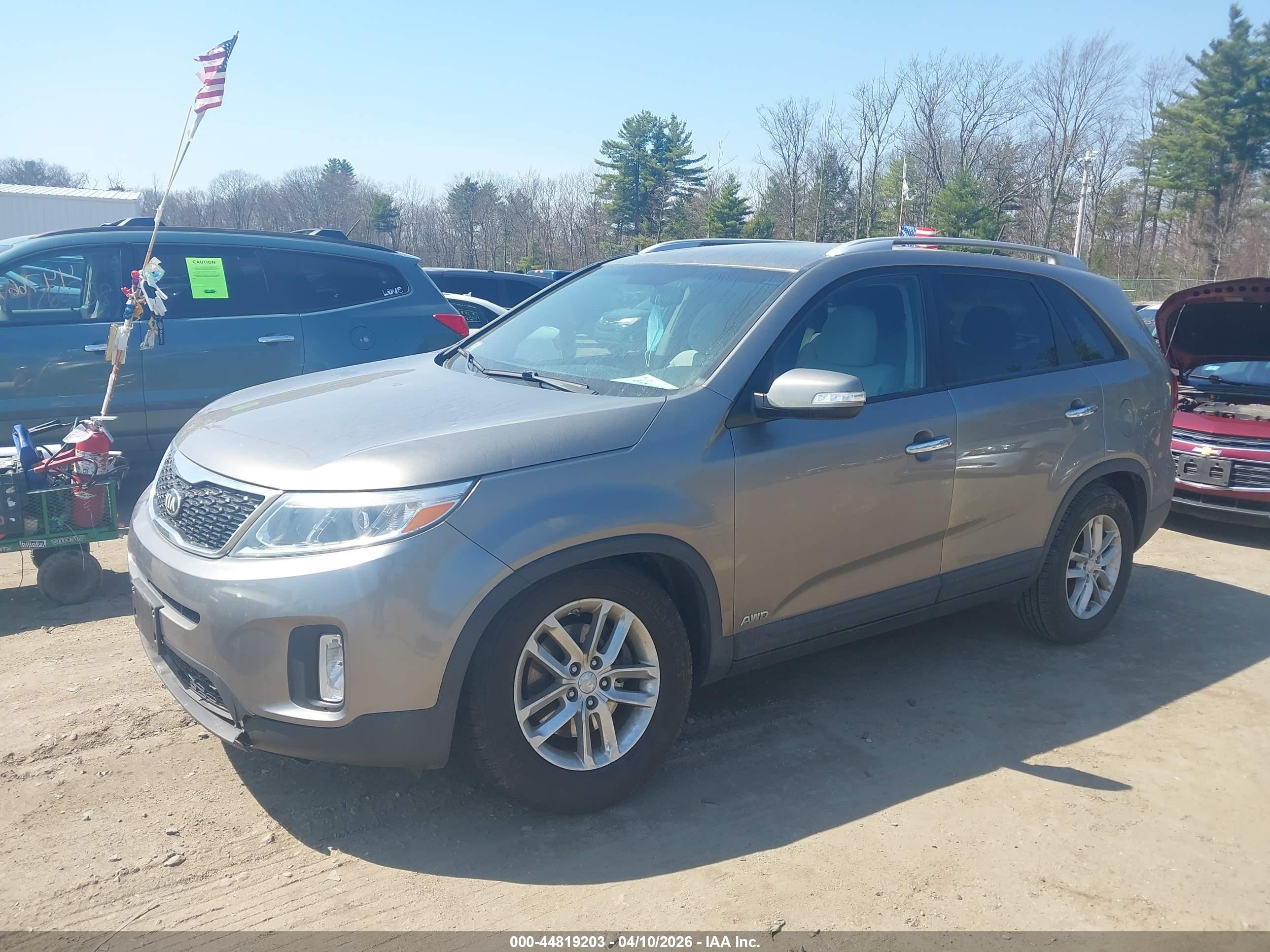 2015 Kia Sorento Lx Silver vin: 5XYKTDA65FG554700