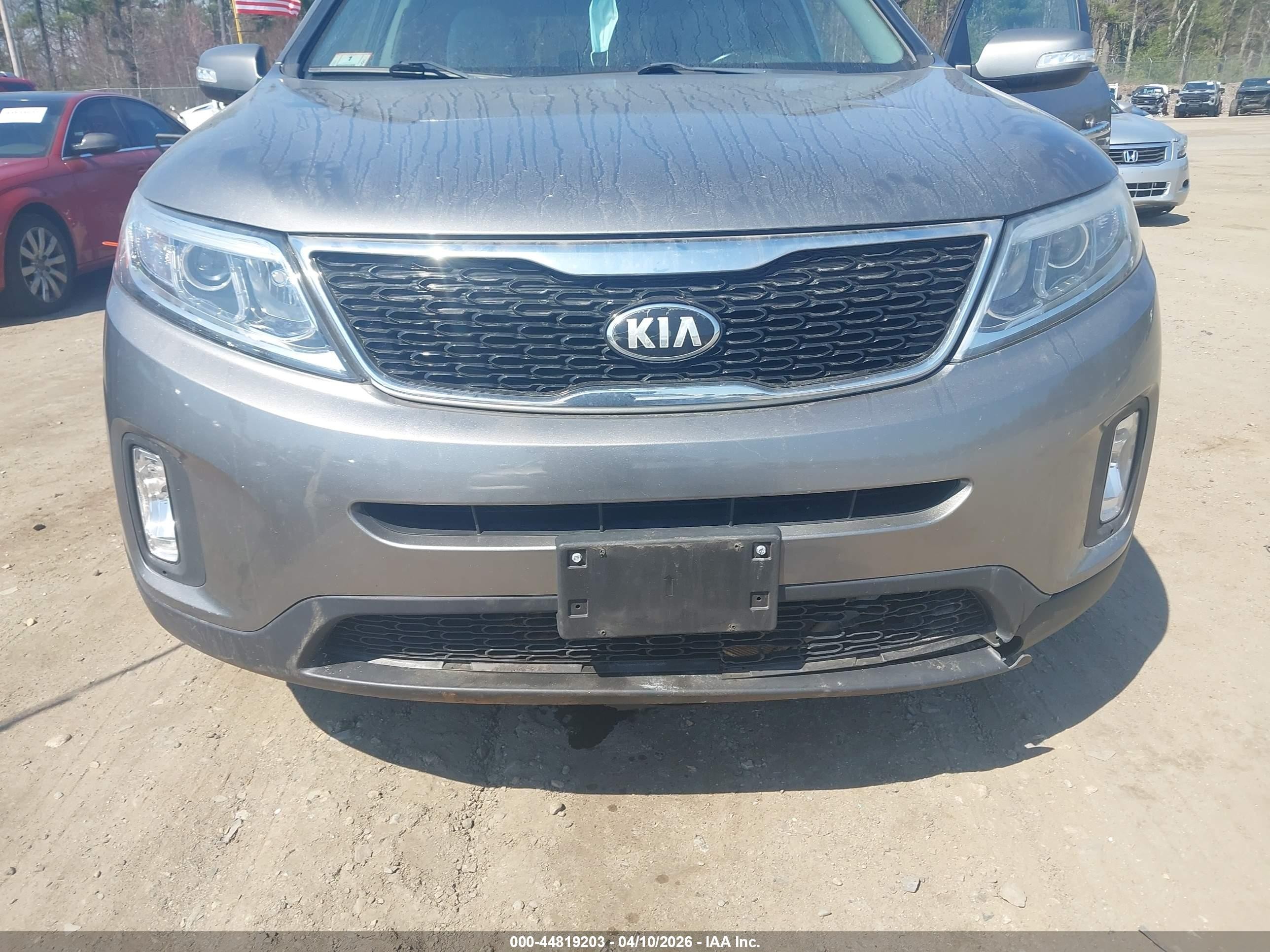 2015 Kia Sorento Lx Silver vin: 5XYKTDA65FG554700