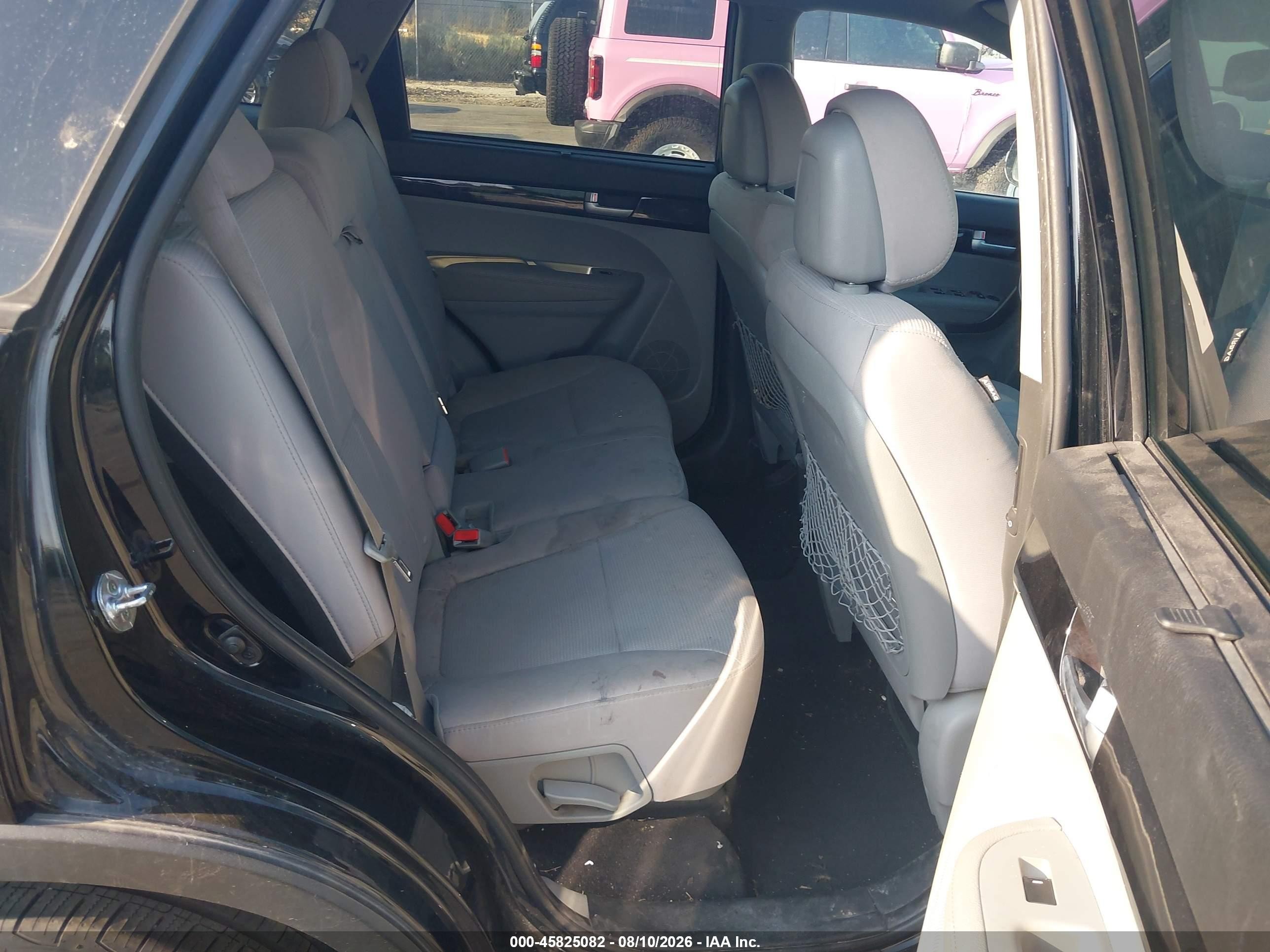 2015 Kia Sorento Lx Черный vin: 5XYKTDA65FG624406