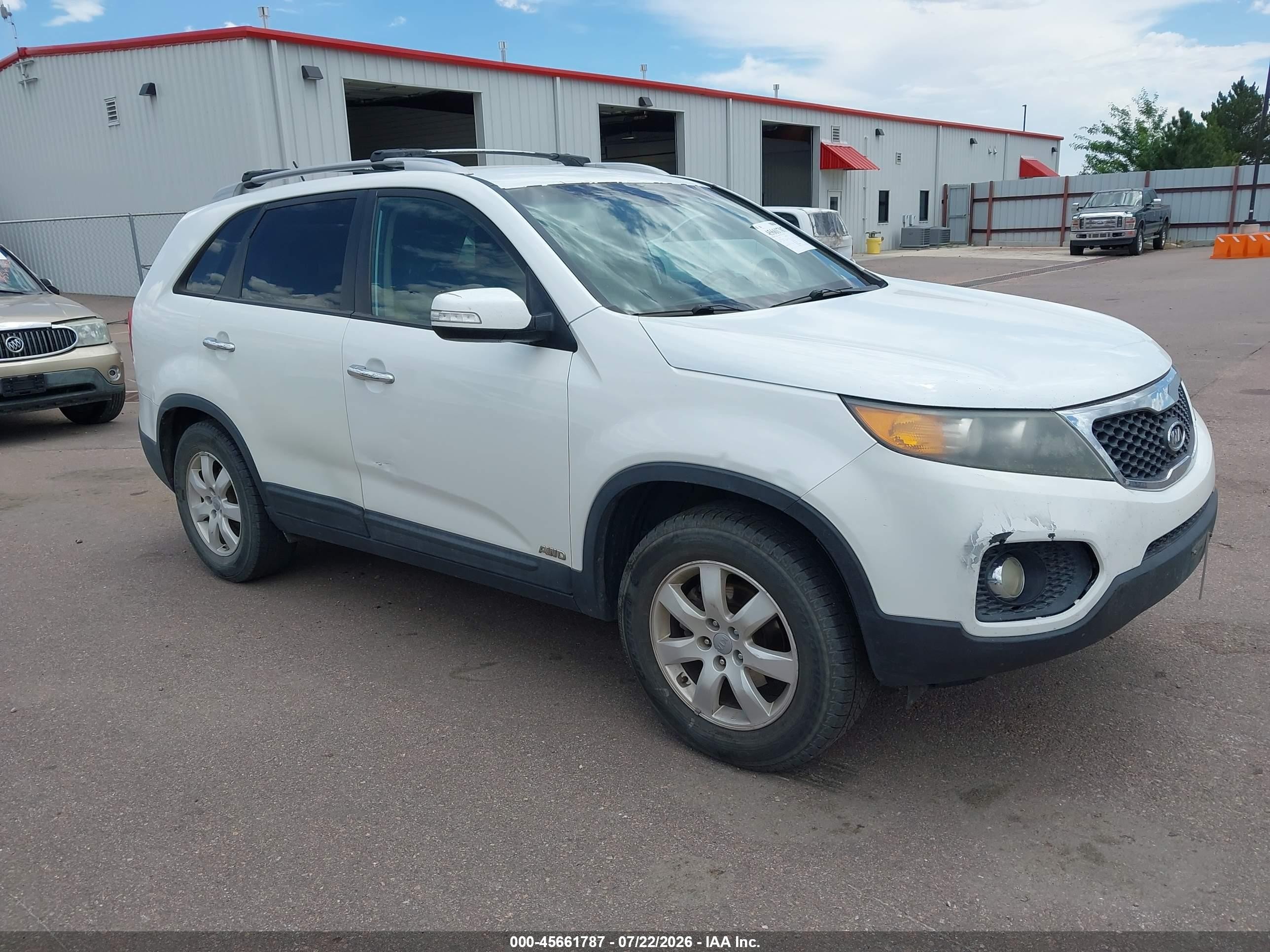 2012 Kia Sorento Lx White vin: 5XYKTDA66CG255180