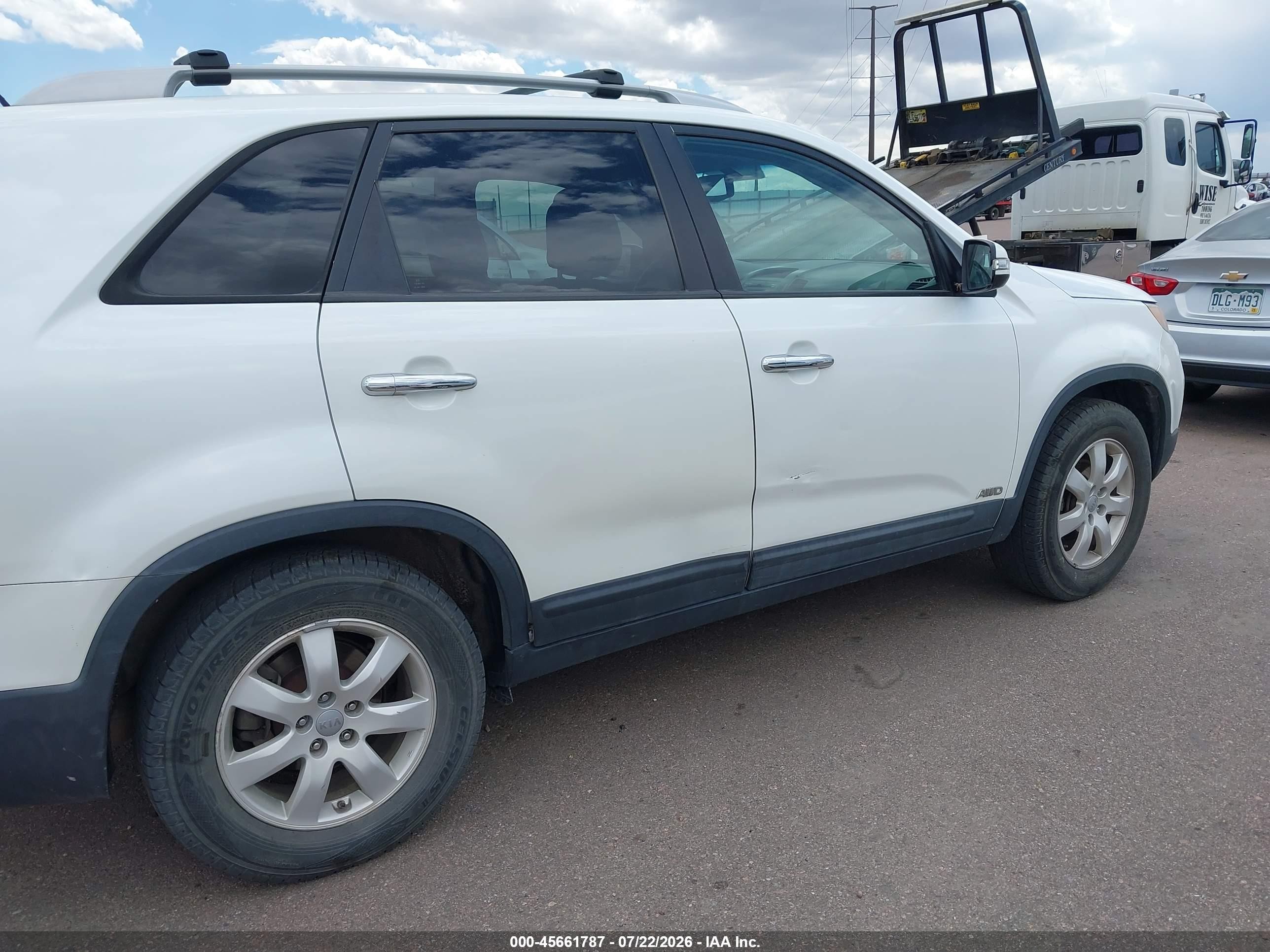 2012 Kia Sorento Lx White vin: 5XYKTDA66CG255180