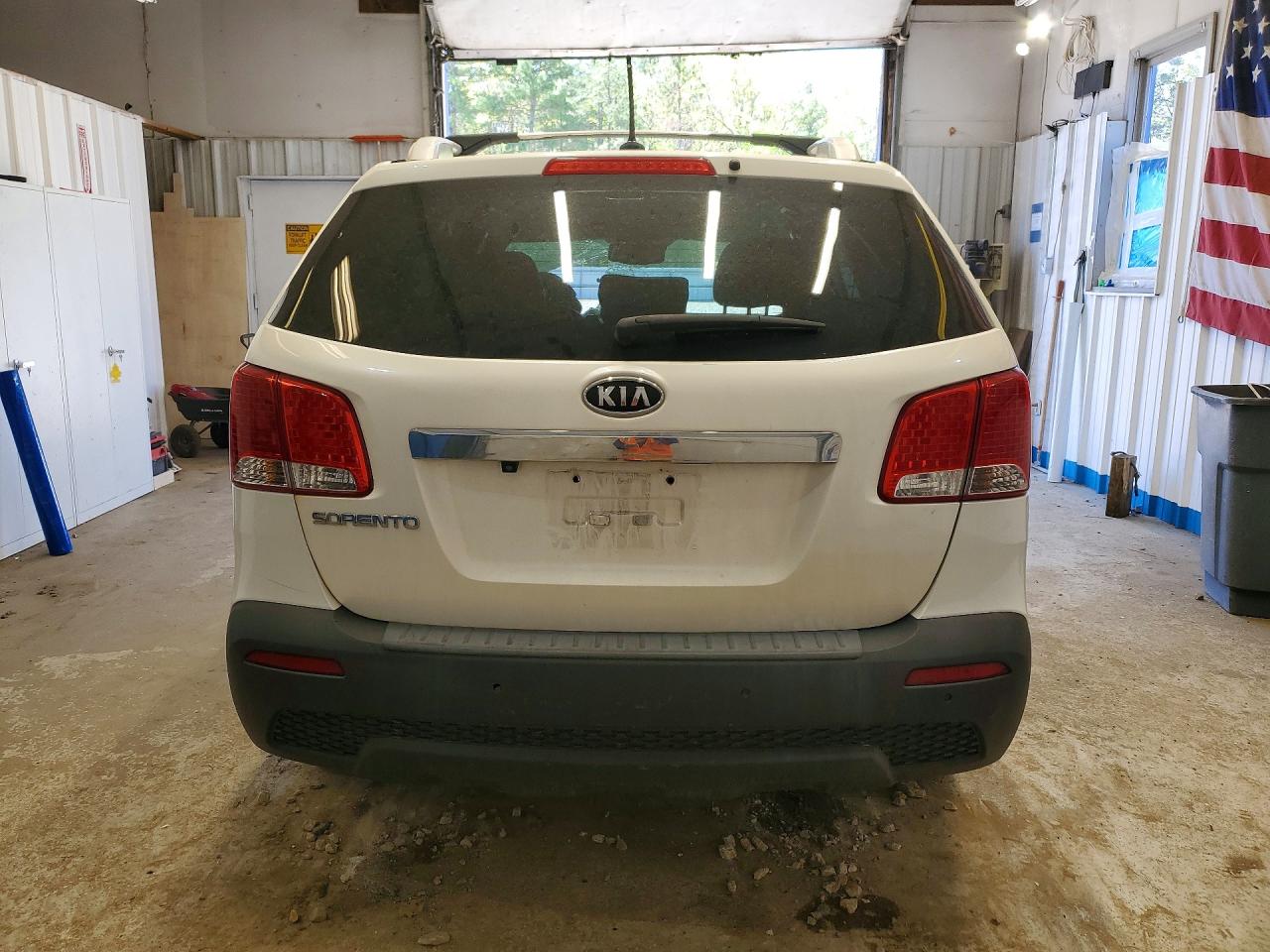 2012 Kia Sorento Lx Белый vin: 5XYKTDA66CG259553