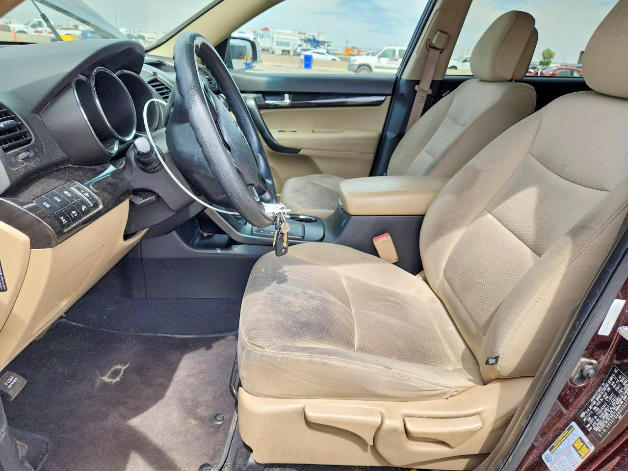 2012 Kia Sorento Lx Burgundy vin: 5XYKTDA66CG277938