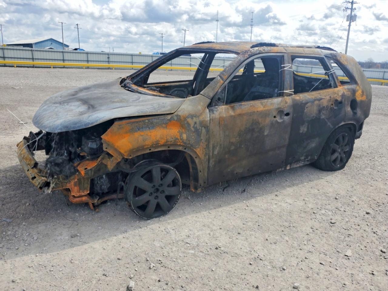 2013 Kia Sorento Lx Burn vin: 5XYKTDA66DG41790