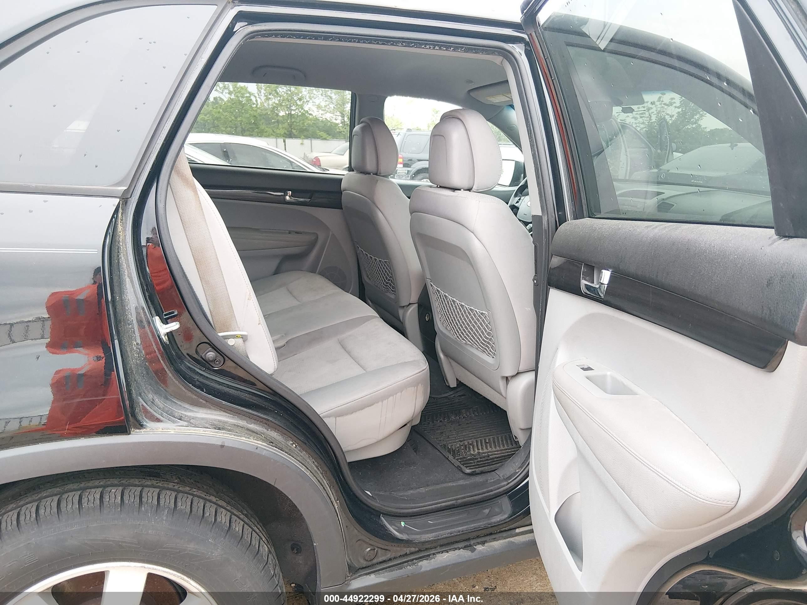 2012 Kia Sorento Lx Black vin: 5XYKTDA67CG242177