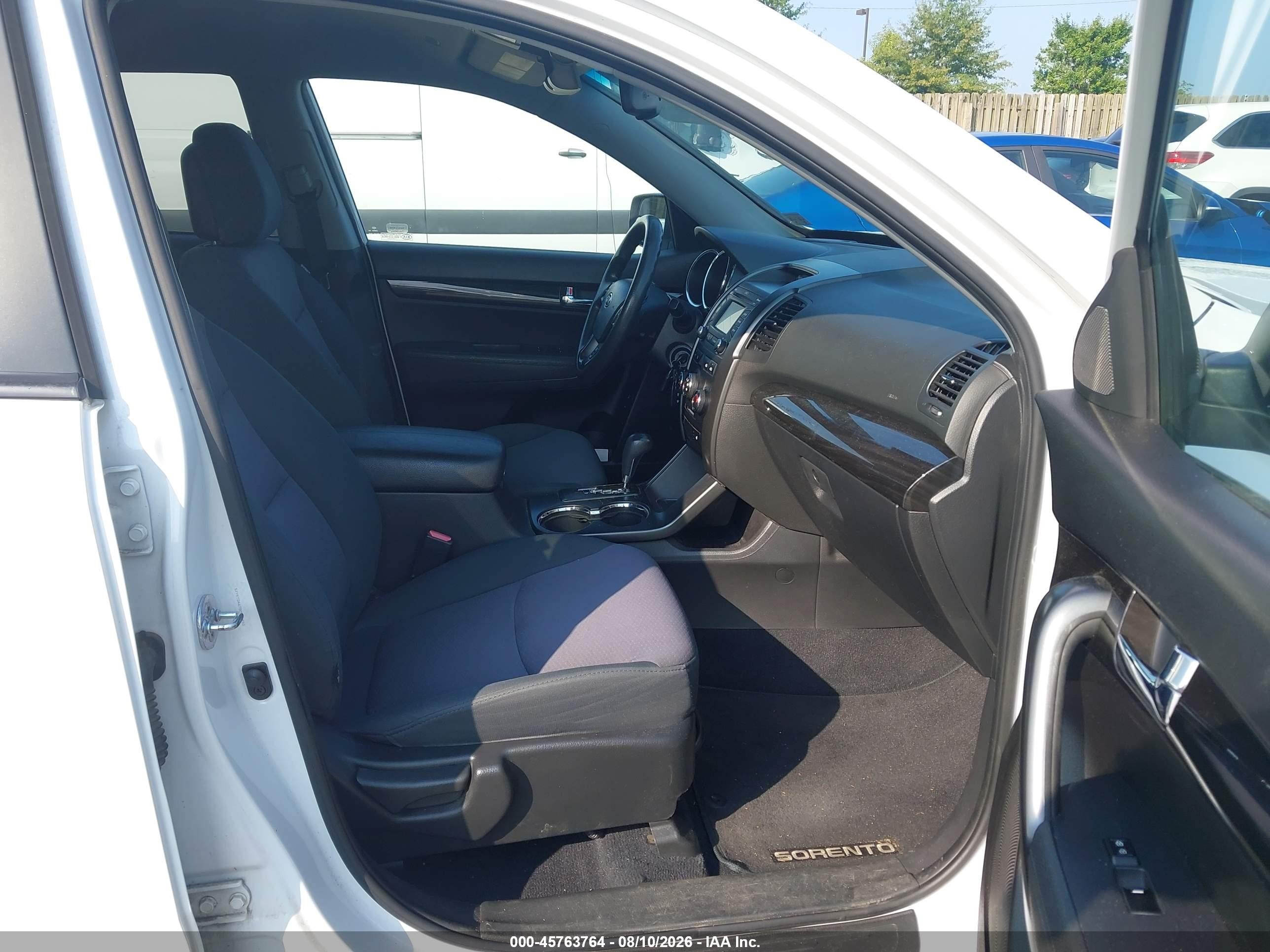 2013 Kia Sorento Lx Белый vin: 5XYKTDA67DG406450